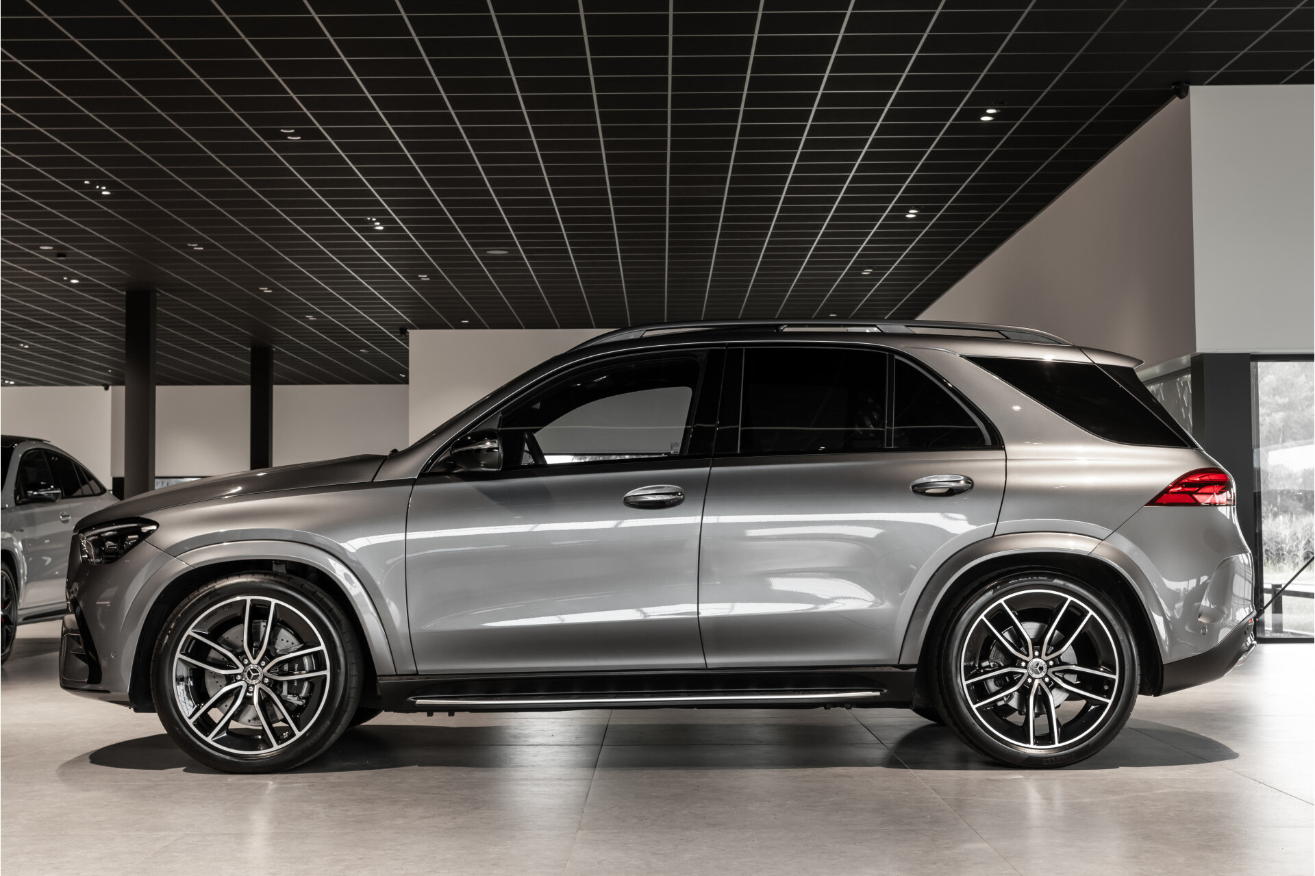 Mercedes-Benz GLE 450 d 4-M AMG 7-Pers | Keyless | ACC | HUD | Standkachel | 360 | Stoelkoeling | Pano | Luchtvering | Air-Balance Foto 4
