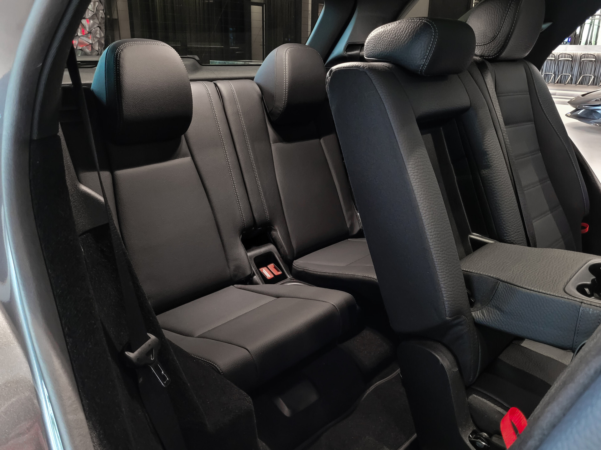 Mercedes-Benz GLE 450 d 4-M AMG 7-Pers | Keyless | ACC | HUD | Standkachel | 360 | Stoelkoeling | Pano | Luchtvering | Air-Balance Foto 8