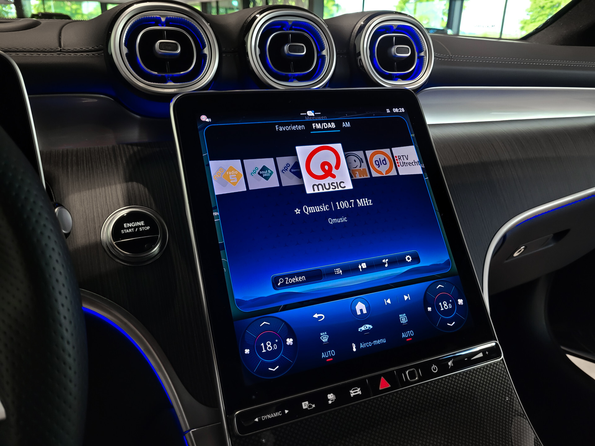 Mercedes-Benz GLC Coupé 400e 4-M AMG Night | Achterassturing | Luchtvering | ACC | Keyless | HUD | Trekhaak | 360 | Burmester | Mem Foto 12