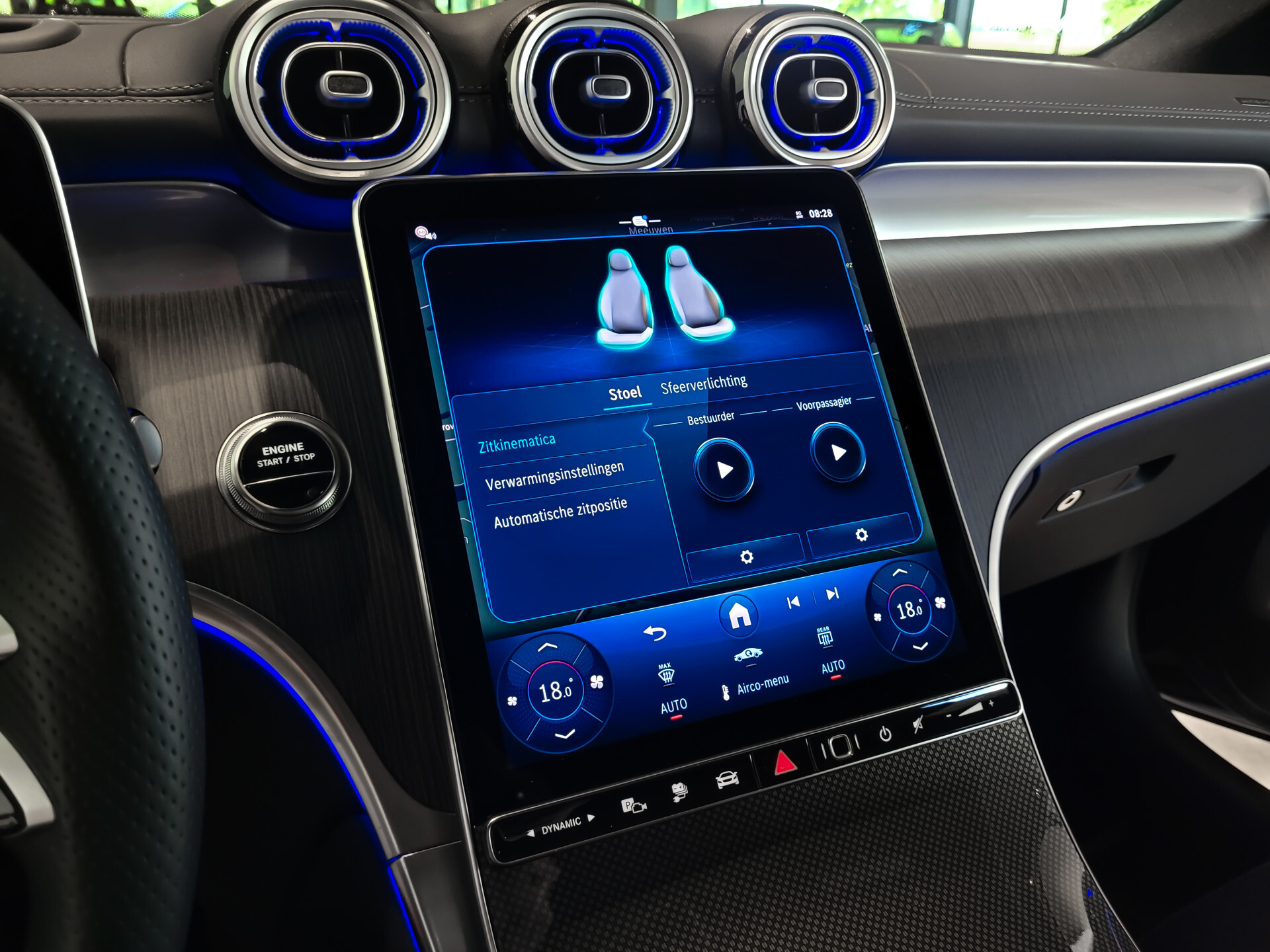 Mercedes-Benz GLC Coupé 400e 4-M AMG Night | Achterassturing | Luchtvering | ACC | Keyless | HUD | Trekhaak | 360 | Burmester | Mem Foto 14