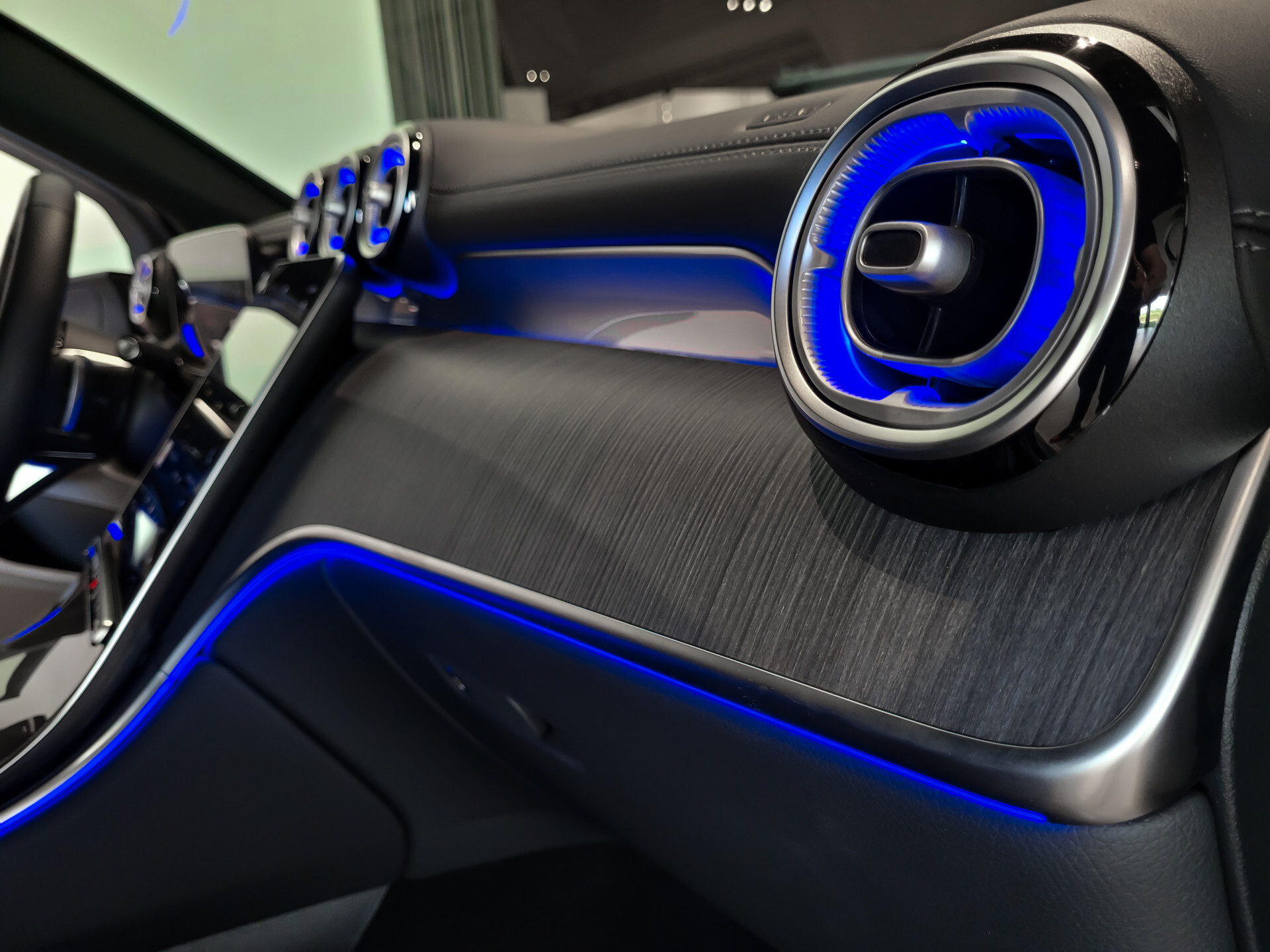 Mercedes-Benz GLC Coupé 400e 4-M AMG Night | Achterassturing | Luchtvering | ACC | Keyless | HUD | Trekhaak | 360 | Burmester | Mem Foto 29