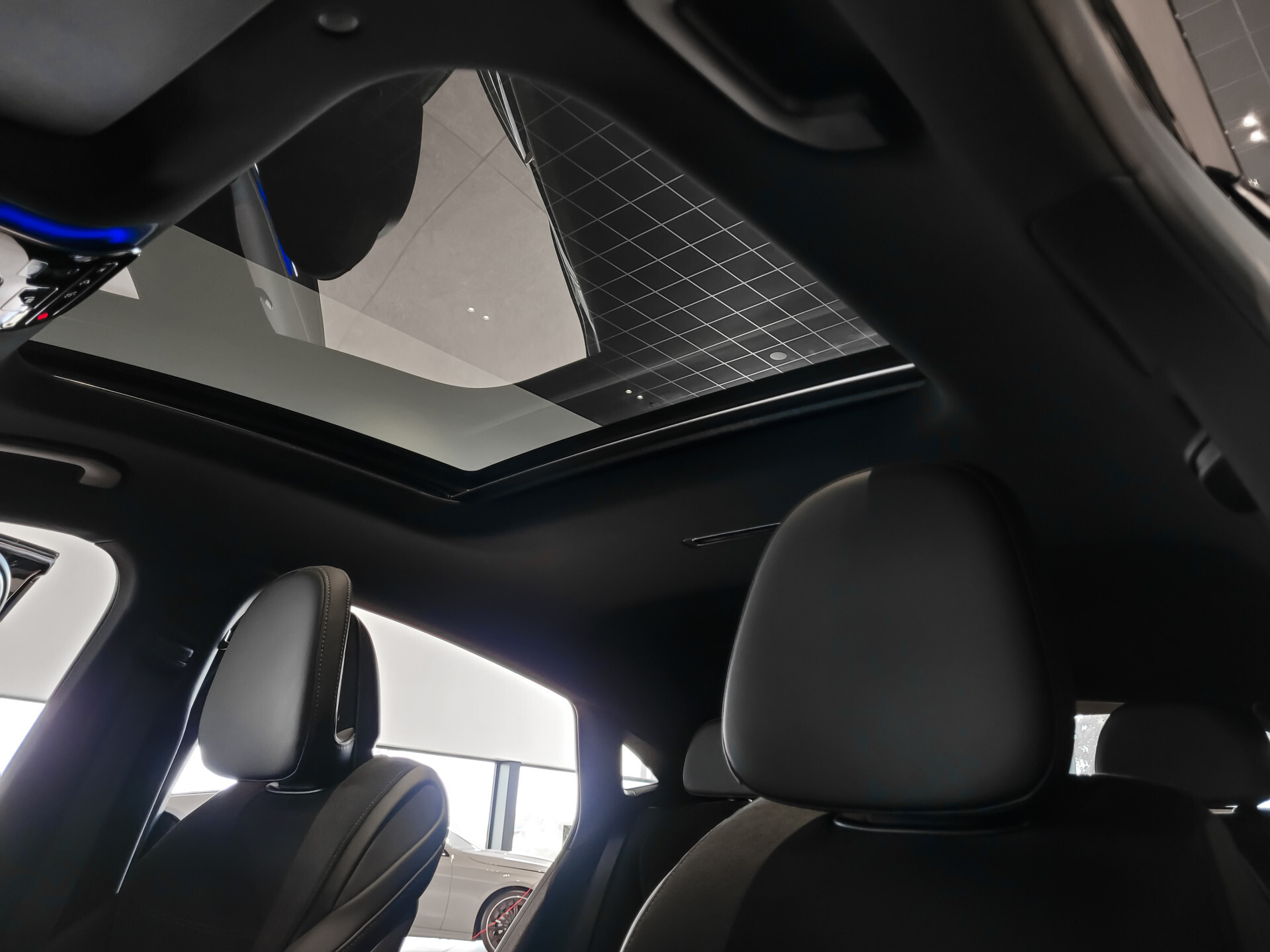 Mercedes-Benz GLC Coupé 400e 4-M AMG Night | Achterassturing | Luchtvering | ACC | Keyless | HUD | Trekhaak | 360 | Burmester | Mem Foto 33