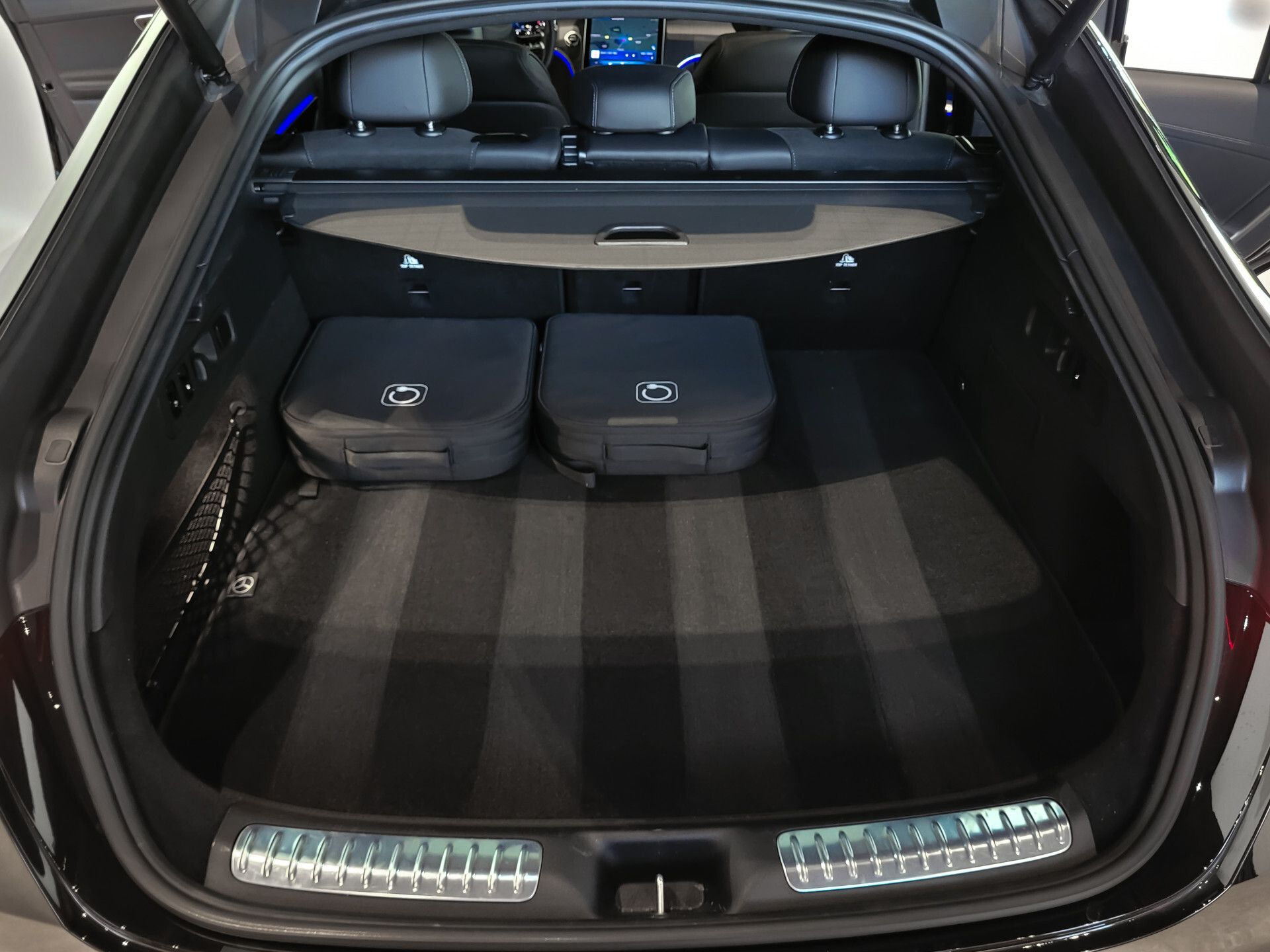 Mercedes-Benz GLC Coupé 400e 4-M AMG Night | Achterassturing | Luchtvering | ACC | Keyless | HUD | Trekhaak | 360 | Burmester | Mem Foto 34