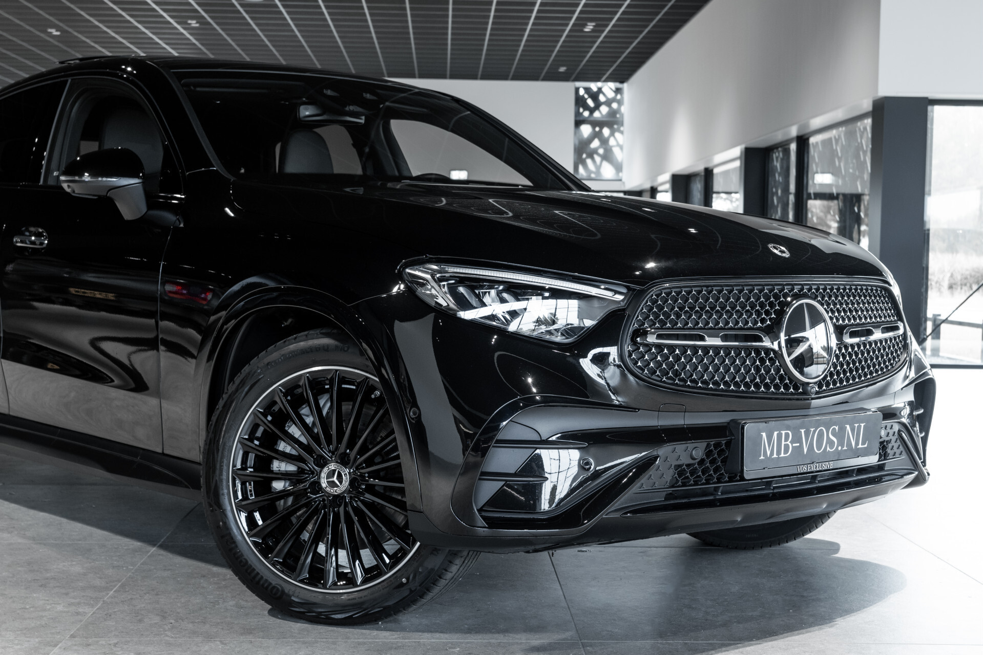 Mercedes-Benz GLC Coupé 400e 4-M AMG Night | Achterassturing | Luchtvering | ACC | Keyless | HUD | Trekhaak | 360 | Burmester | Mem Foto 35