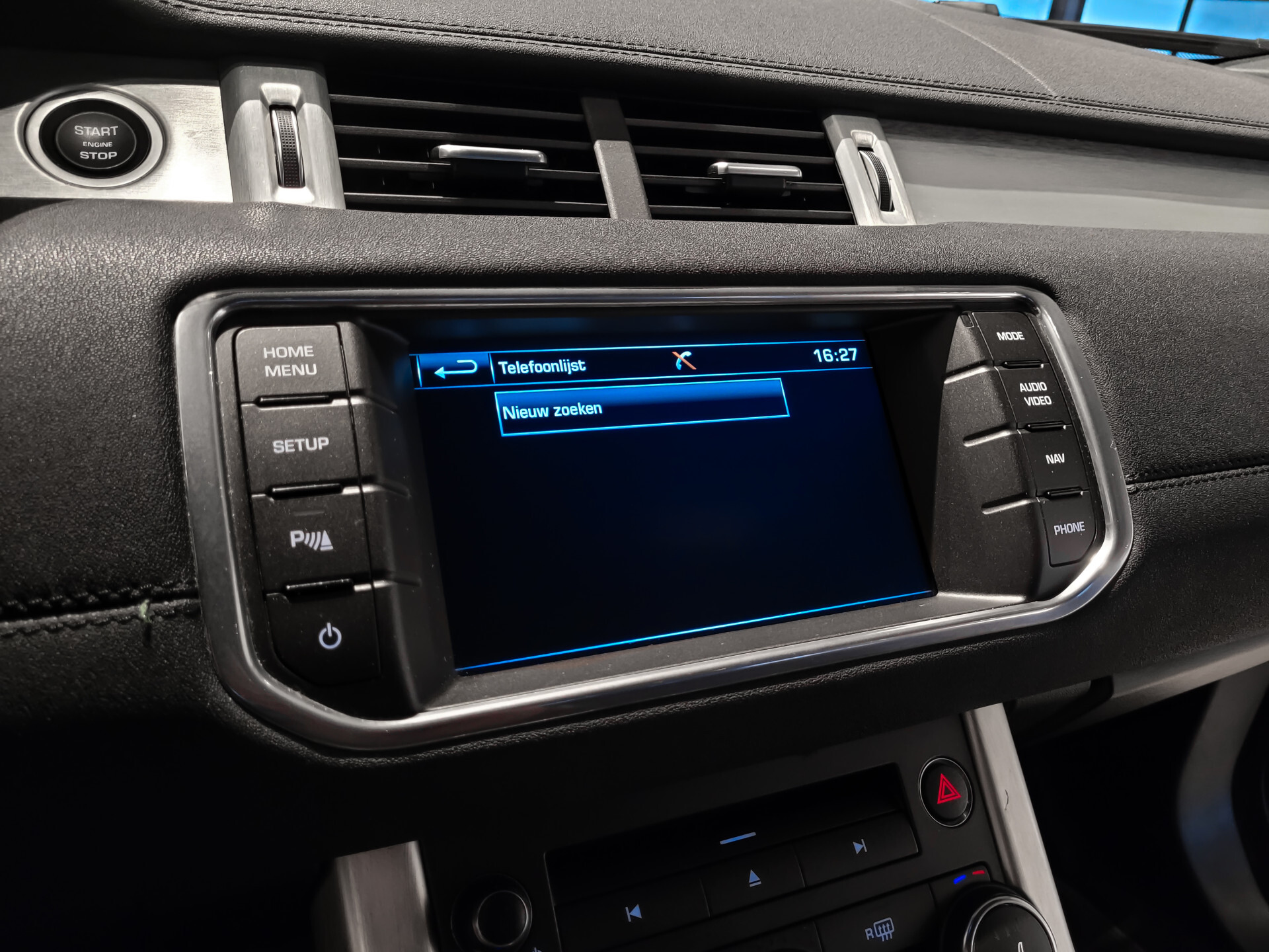 Land Rover Range Rover Evoque 2.0 Si 4WD Pure Business Edition Panorama | Meridian | Blackline | Trekhaak | NL Auto | New Service Foto 13