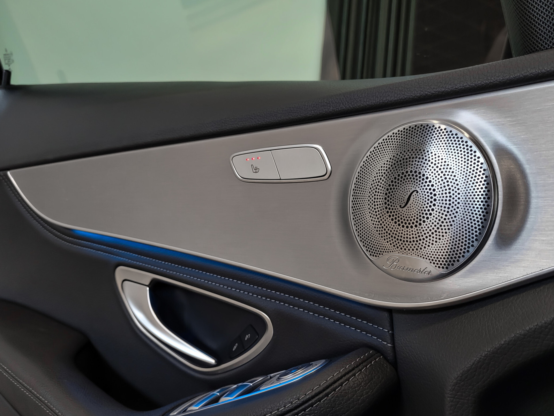 Mercedes-Benz C-Klasse Estate 350 e Lease Edition Distronic | Burmester | Leer | Trekhaak | Camera | Luchtvering | Sfeerverlichting Foto 10