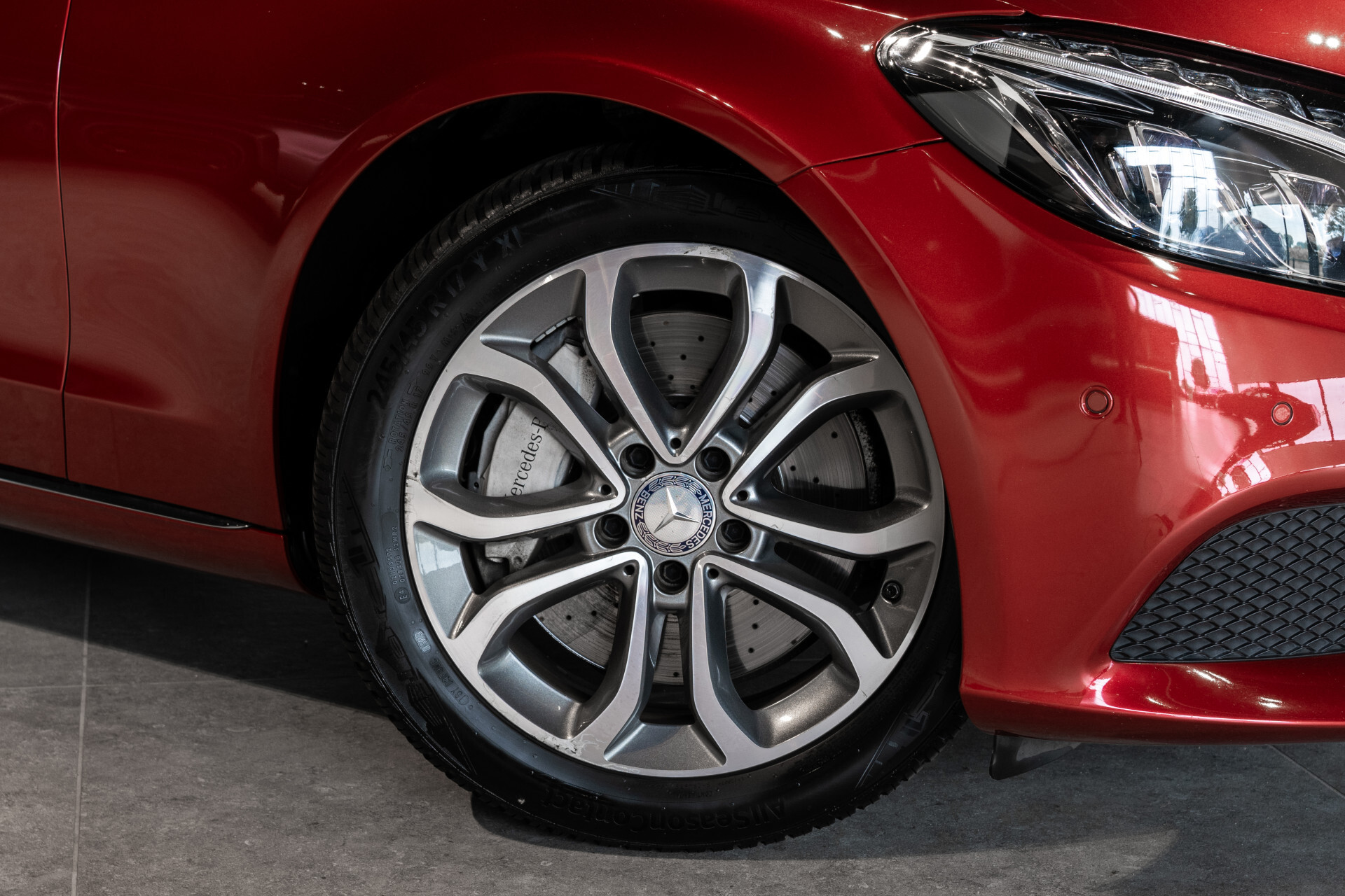 Mercedes-Benz C-Klasse Estate 350 e Lease Edition Distronic | Burmester | Leer | Trekhaak | Camera | Luchtvering | Sfeerverlichting Foto 32