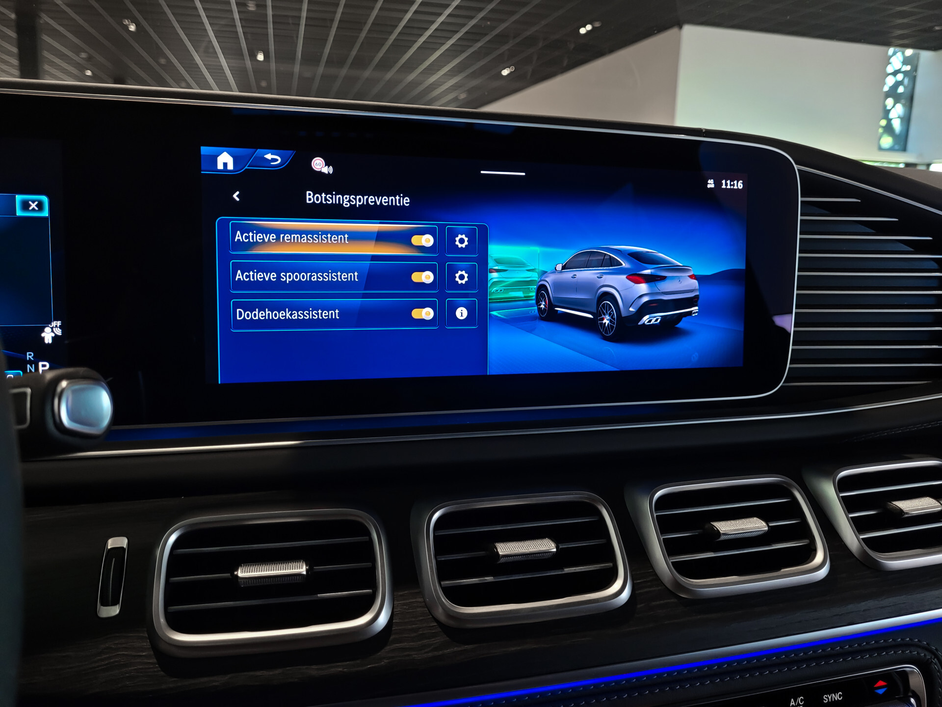 Mercedes-Benz GLE Coupé AMG 63 S 4MATIC+ Ceramic | Massage | Softclose | HUD | Ruitleder | DriversPack | ACC | Keyless | Burmester Foto 16