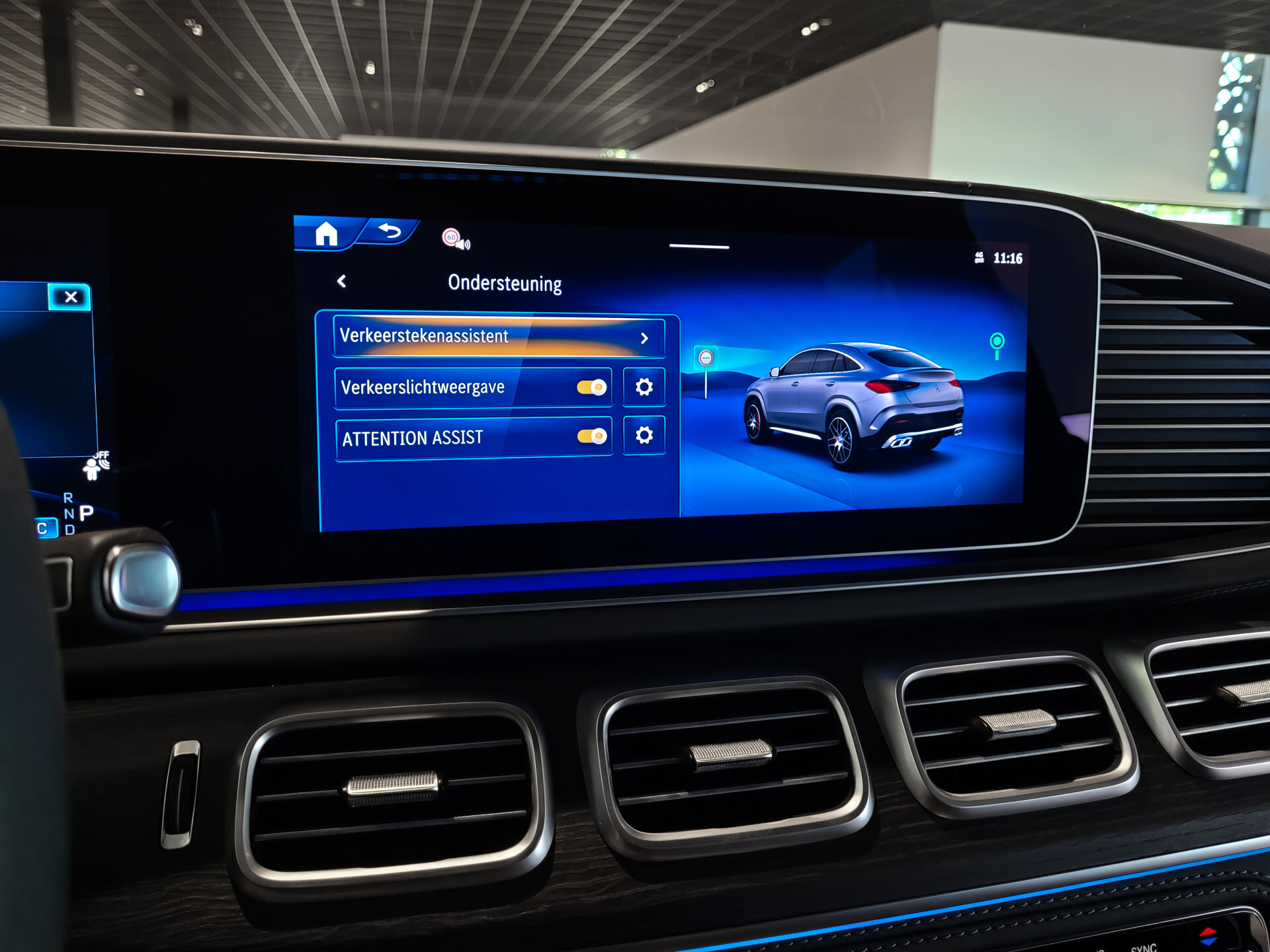 Mercedes-Benz GLE Coupé AMG 63 S 4MATIC+ Ceramic | Massage | Softclose | HUD | Ruitleder | DriversPack | ACC | Keyless | Burmester Foto 18