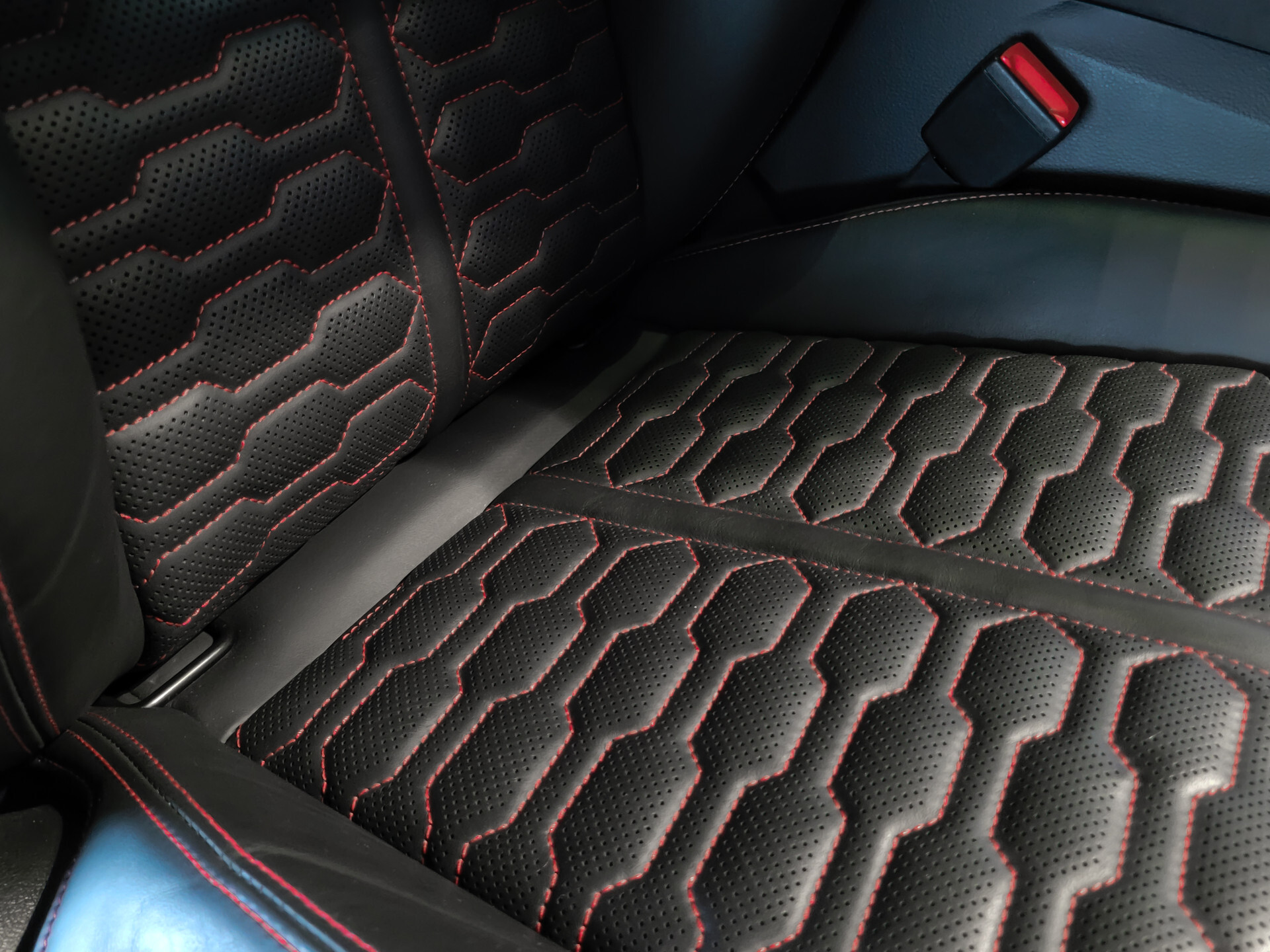 Audi RSQ8-R ABT 1 OF 125 740pk Gletscherwit metallic | Carbon | B&O | Massage | BTW Foto 36