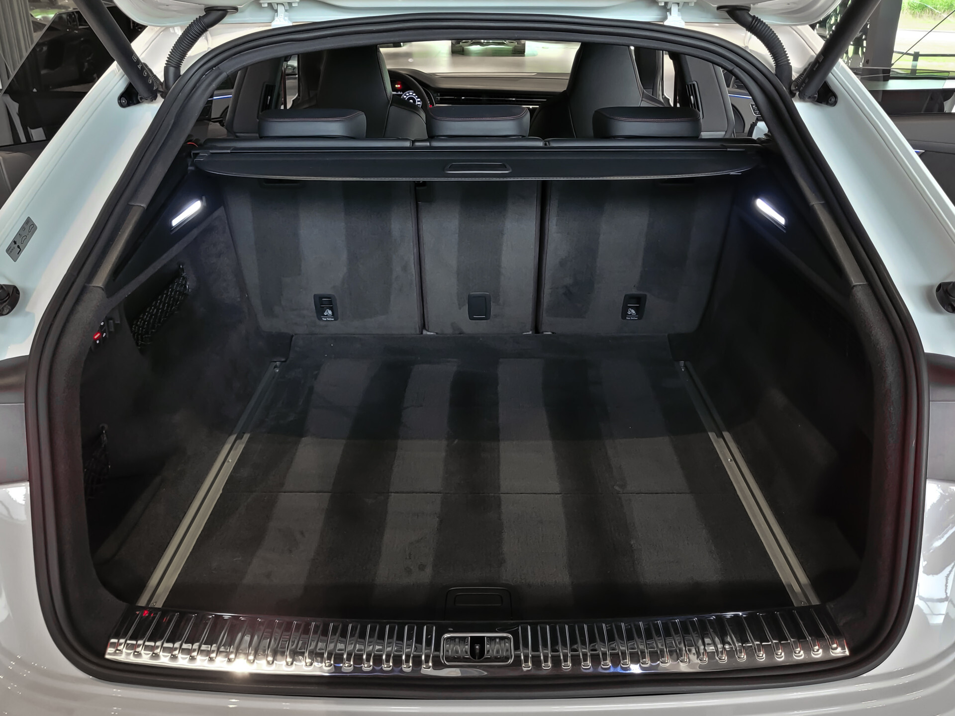 Audi RSQ8-R ABT 1 OF 125 740pk Gletscherwit metallic | Carbon | B&O | Massage | BTW Foto 49