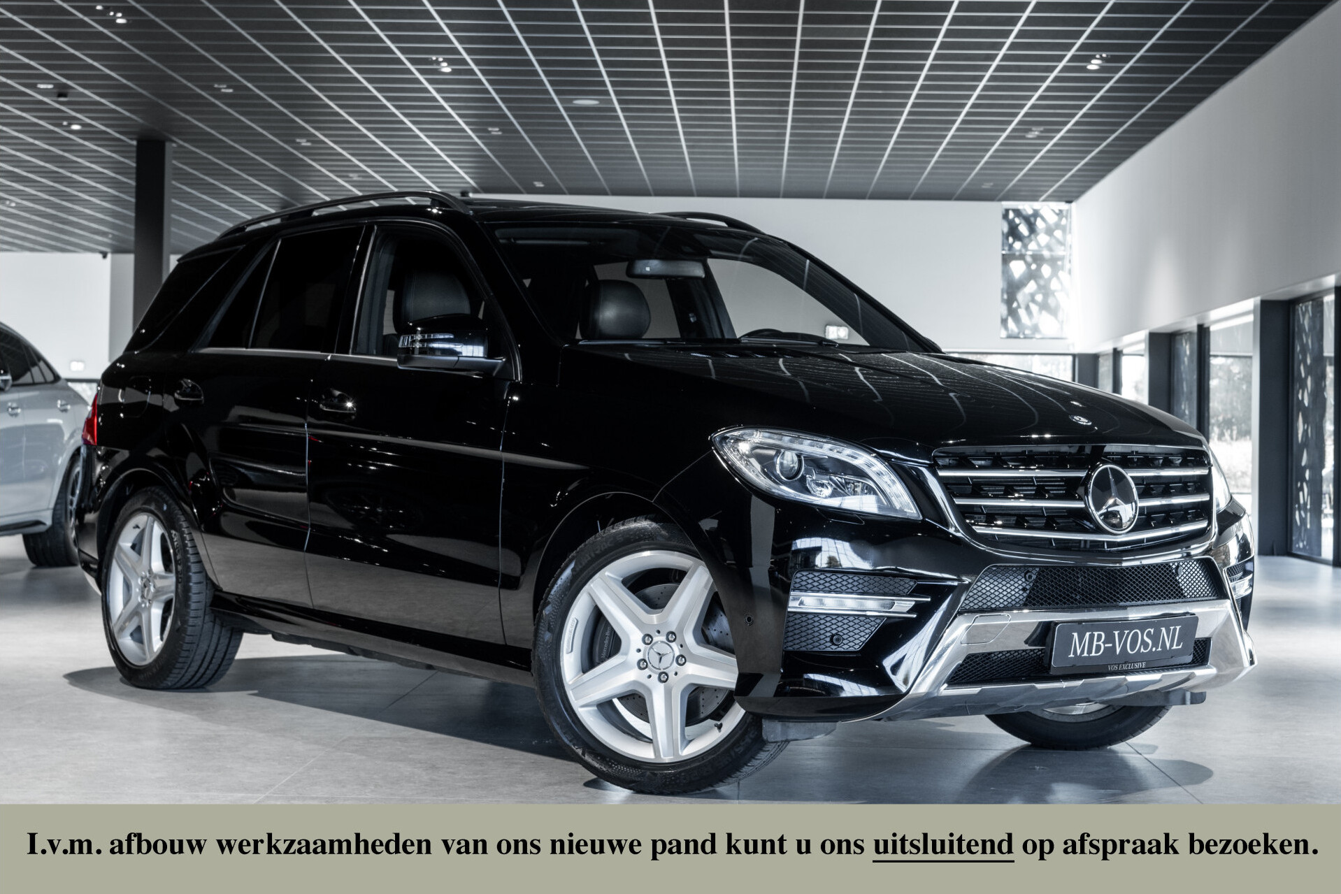 Mercedes-Benz M-Klasse 350 4-M AMG Luchtvering | ACC | Harman-Kardon | Trekhaak | Camera | Memory | Schuifdak Foto 1