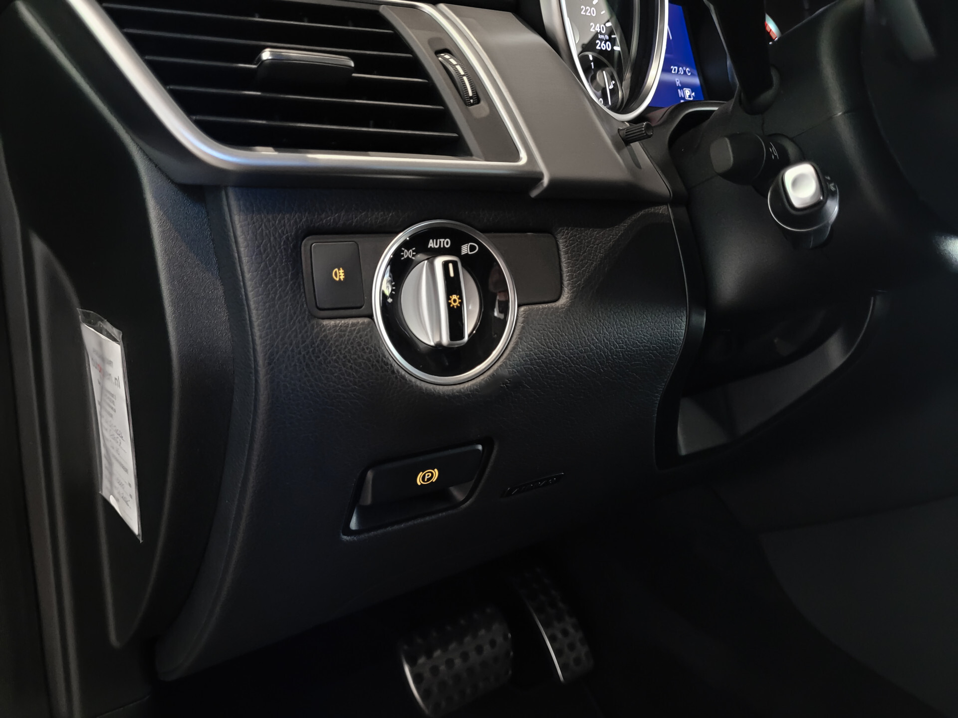 Mercedes-Benz M-Klasse 350 4-M AMG Luchtvering | ACC | Harman-Kardon | Trekhaak | Camera | Memory | Schuifdak Foto 16