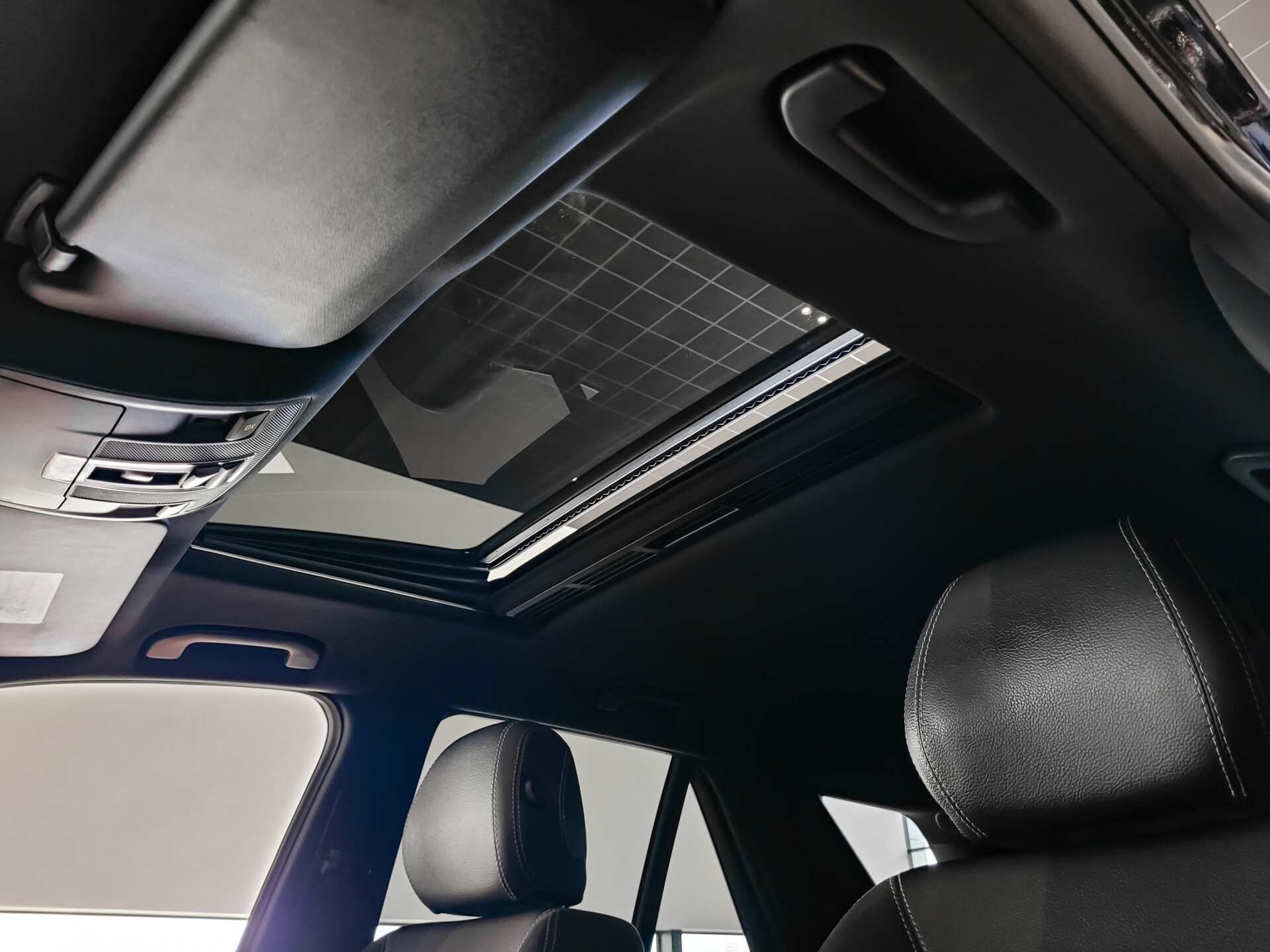 Mercedes-Benz M-Klasse 350 4-M AMG Luchtvering | ACC | Harman-Kardon | Trekhaak | Camera | Memory | Schuifdak Foto 25