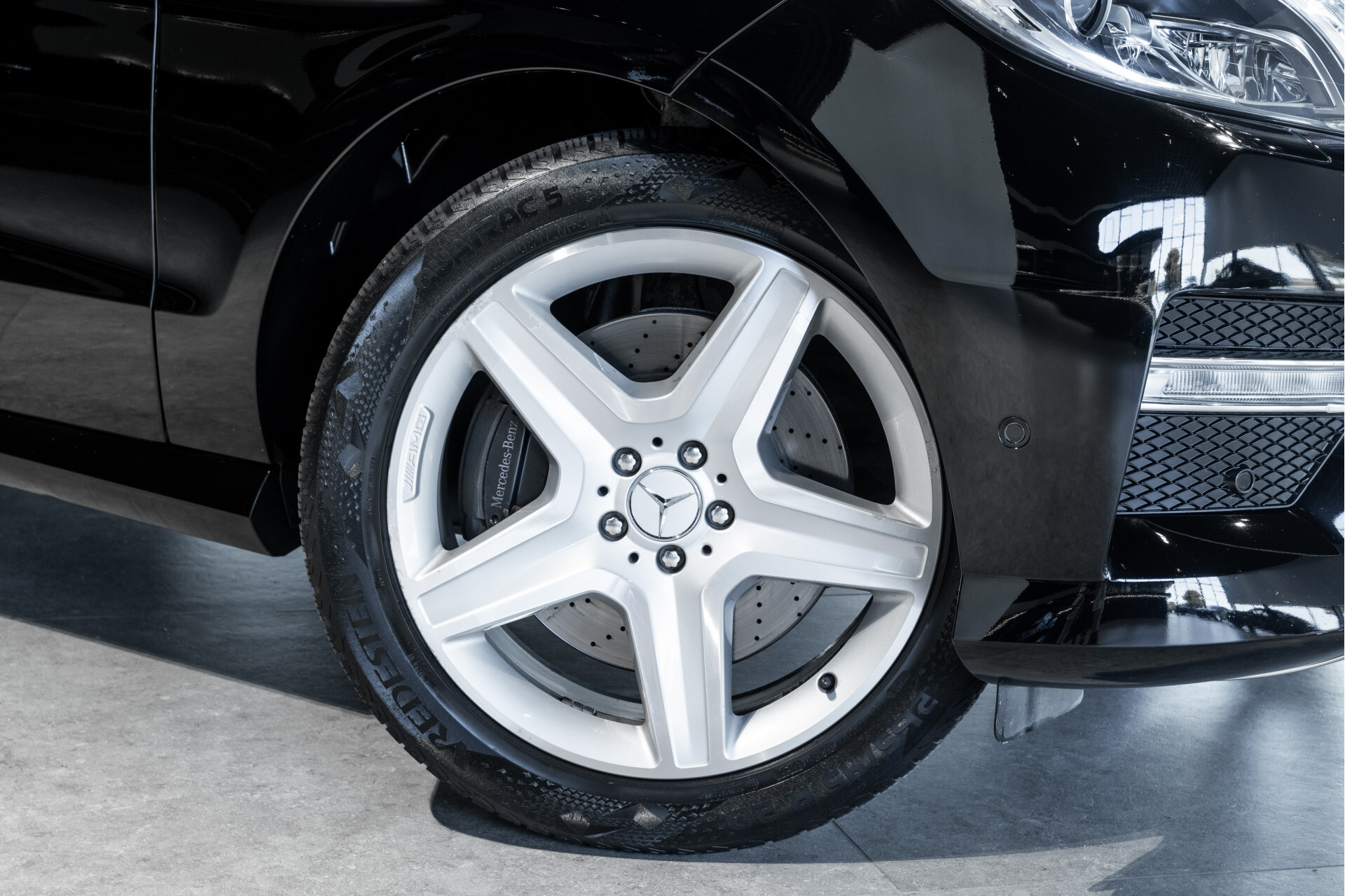 Mercedes-Benz M-Klasse 350 4-M AMG Luchtvering | ACC | Harman-Kardon | Trekhaak | Camera | Memory | Schuifdak Foto 29