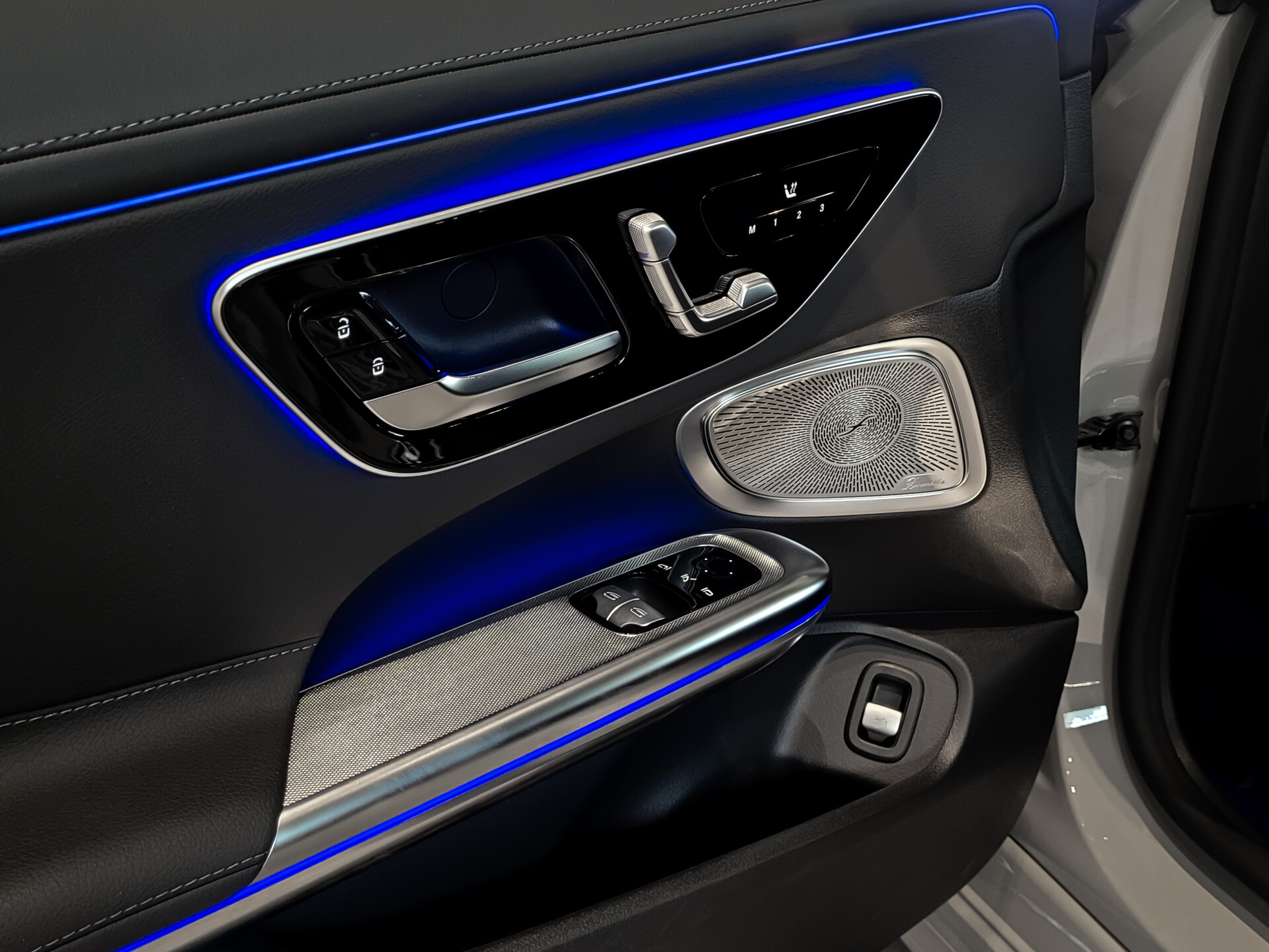 Mercedes-Benz CLE Coupé 200 AMG Night | Panorama | Distronic | Keyless | Digital Light | Burmester 3D | Mem | Verw-stuur | 20" Foto 11