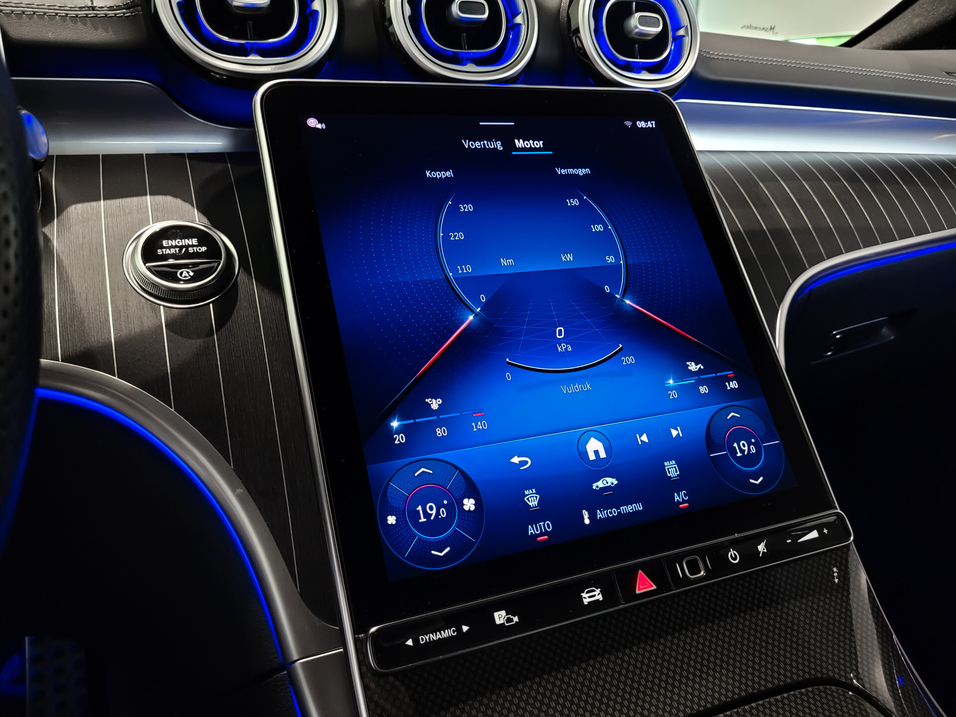 Mercedes-Benz CLE Coupé 200 AMG Night | Panorama | Distronic | Keyless | Digital Light | Burmester 3D | Mem | Verw-stuur | 20" Foto 20