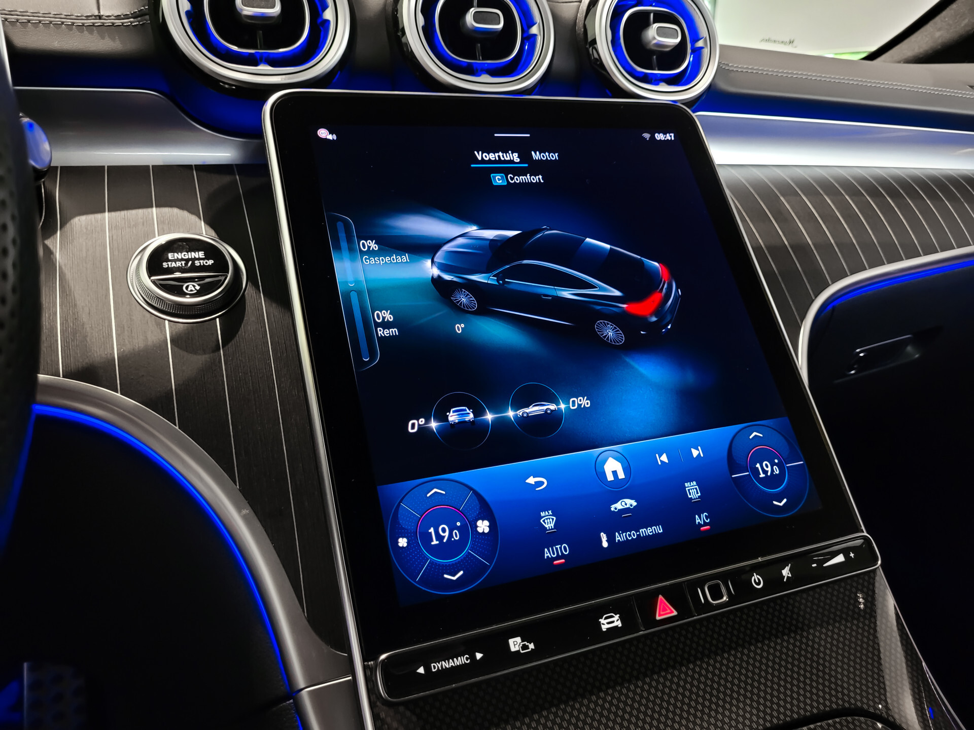 Mercedes-Benz CLE Coupé 200 AMG Night | Panorama | Distronic | Keyless | Digital Light | Burmester 3D | Mem | Verw-stuur | 20" Foto 22