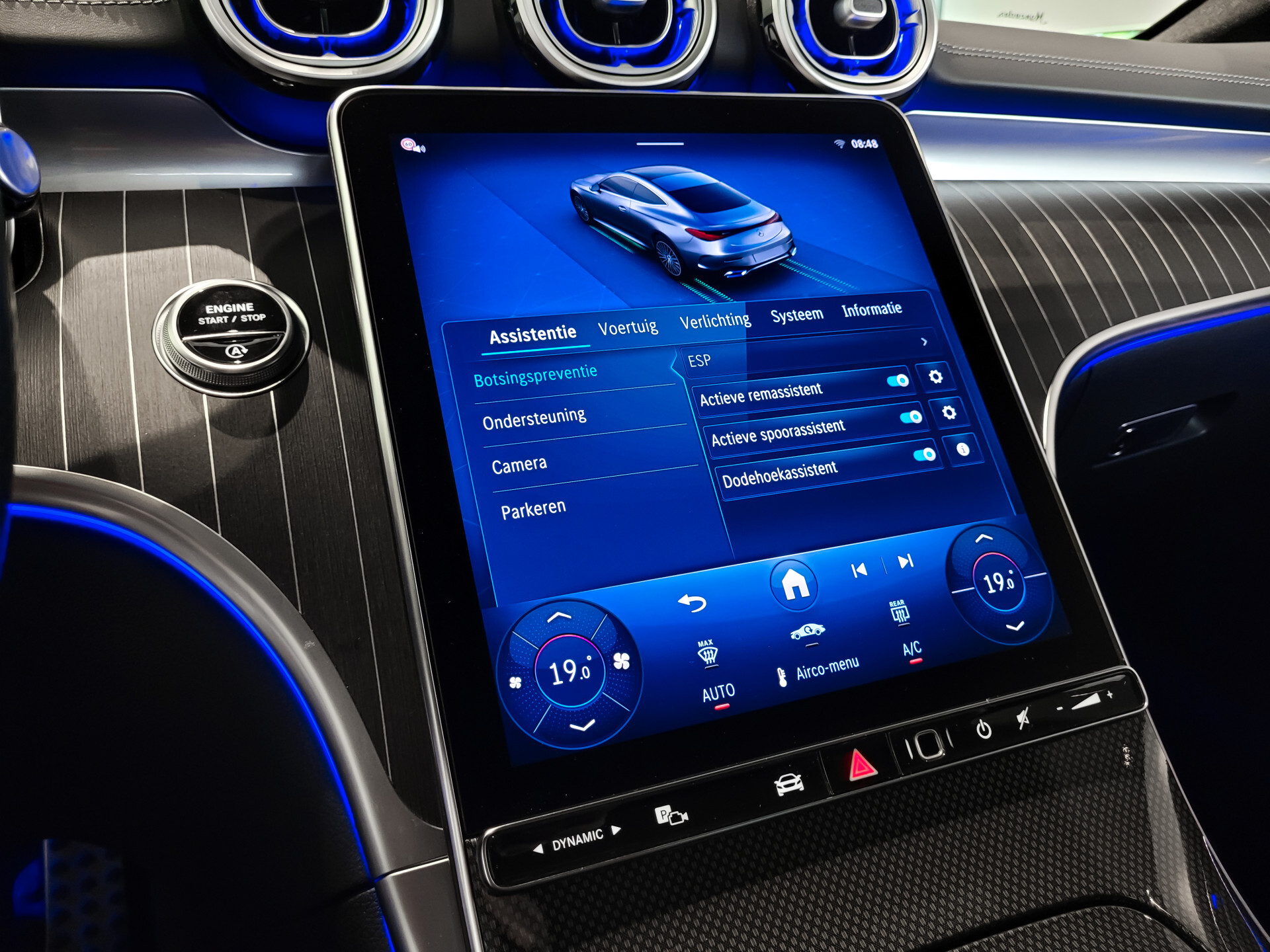 Mercedes-Benz CLE Coupé 200 AMG Night | Panorama | Distronic | Keyless | Digital Light | Burmester 3D | Mem | Verw-stuur | 20" Foto 24