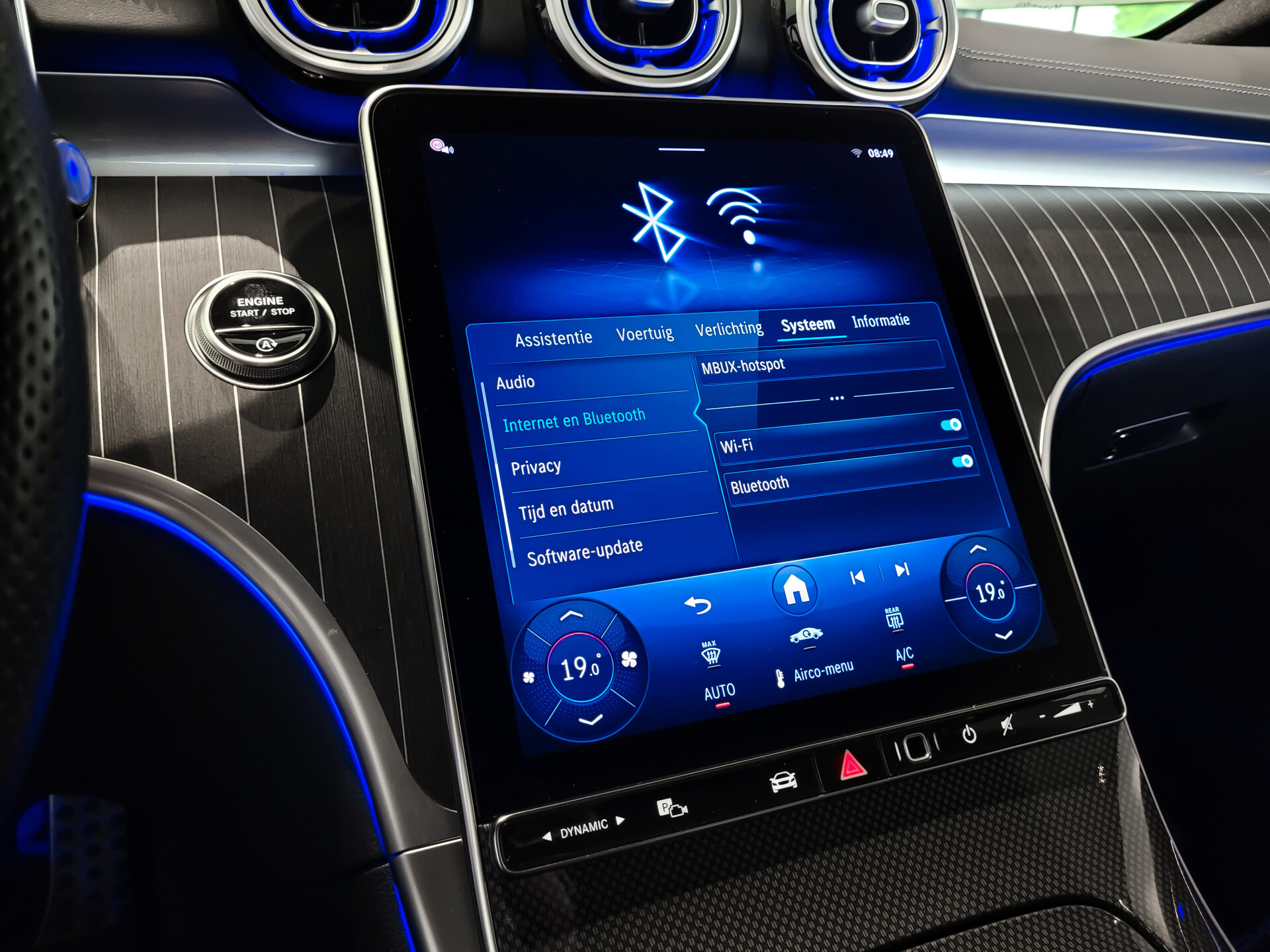 Mercedes-Benz CLE Coupé 200 AMG Night | Panorama | Distronic | Keyless | Digital Light | Burmester 3D | Mem | Verw-stuur | 20" Foto 32