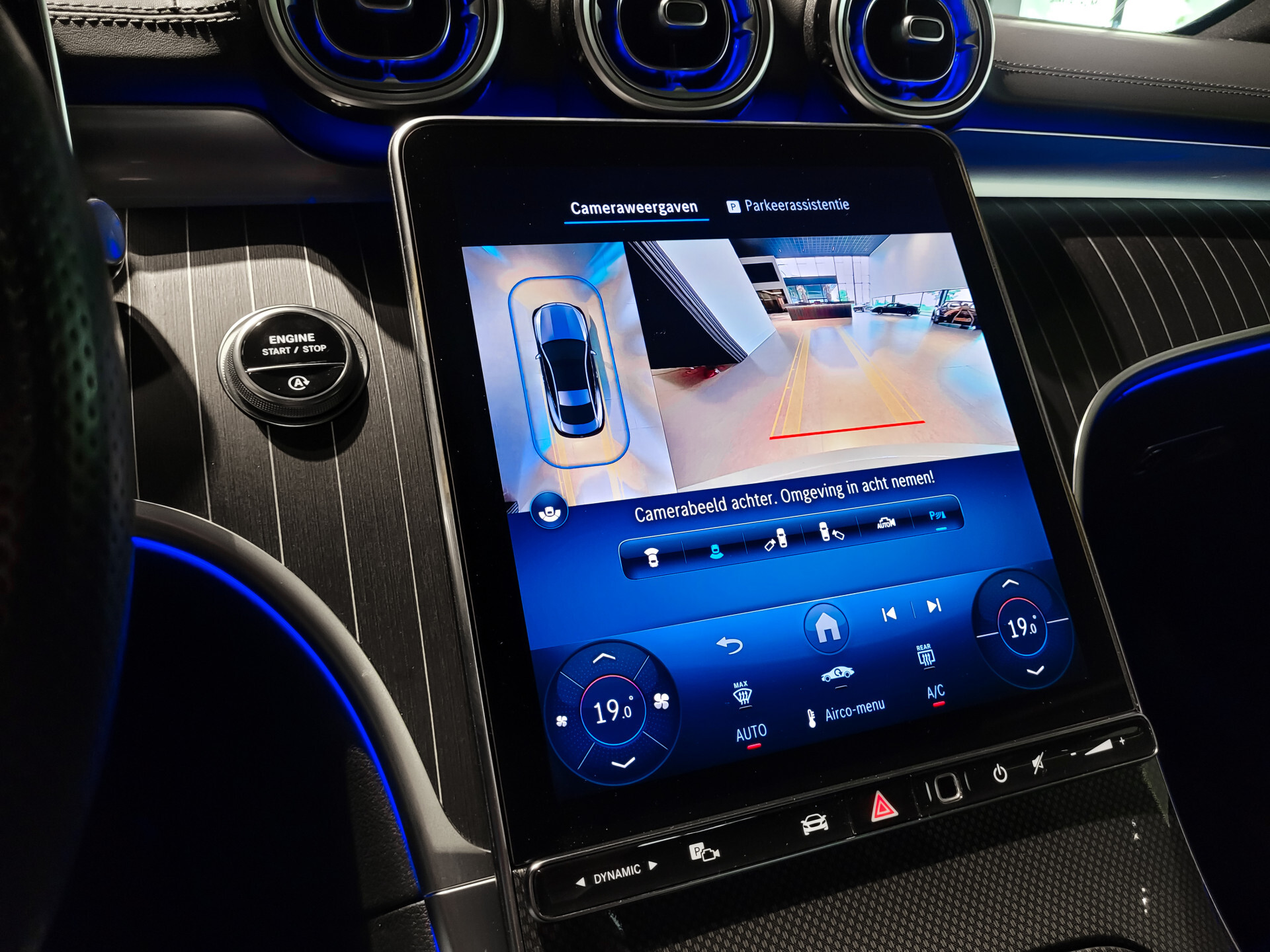 Mercedes-Benz CLE Coupé 200 AMG Night | Panorama | Distronic | Keyless | Digital Light | Burmester 3D | Mem | Verw-stuur | 20" Foto 34