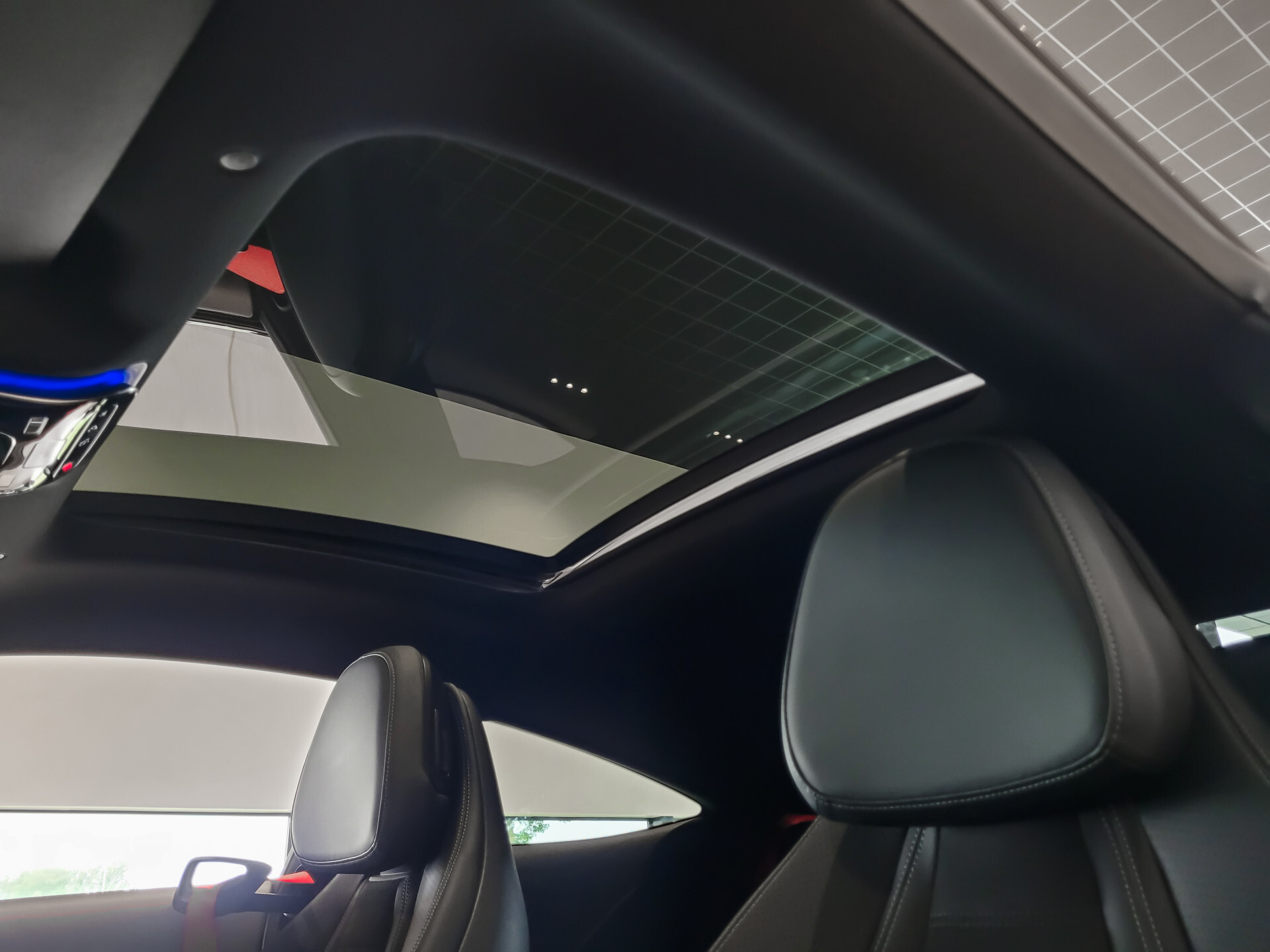 Mercedes-Benz CLE Coupé 200 AMG Night | Panorama | Distronic | Keyless | Digital Light | Burmester 3D | Mem | Verw-stuur | 20" Foto 35