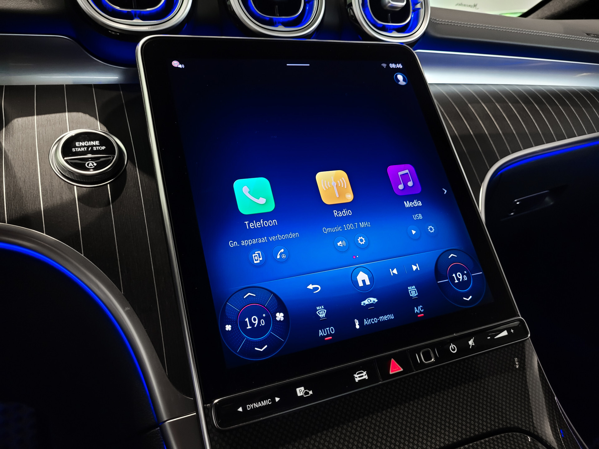 Mercedes-Benz CLE Coupé 200 AMG Night | Panorama | Distronic | Keyless | Digital Light | Burmester 3D | Mem | Verw-stuur | 20" Foto 8