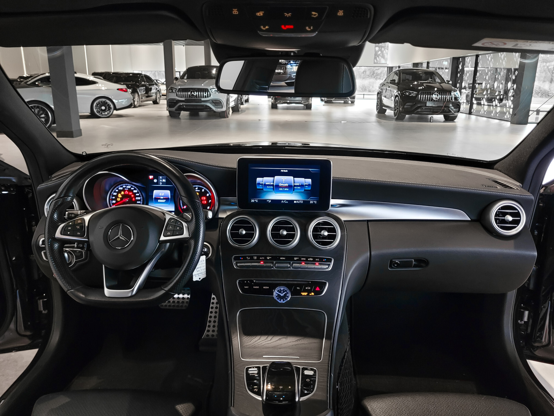 Mercedes-Benz C-Klasse 400 4-M AMG Night | Panorama | 19" | Burmester | 360 | Distronic Foto 20