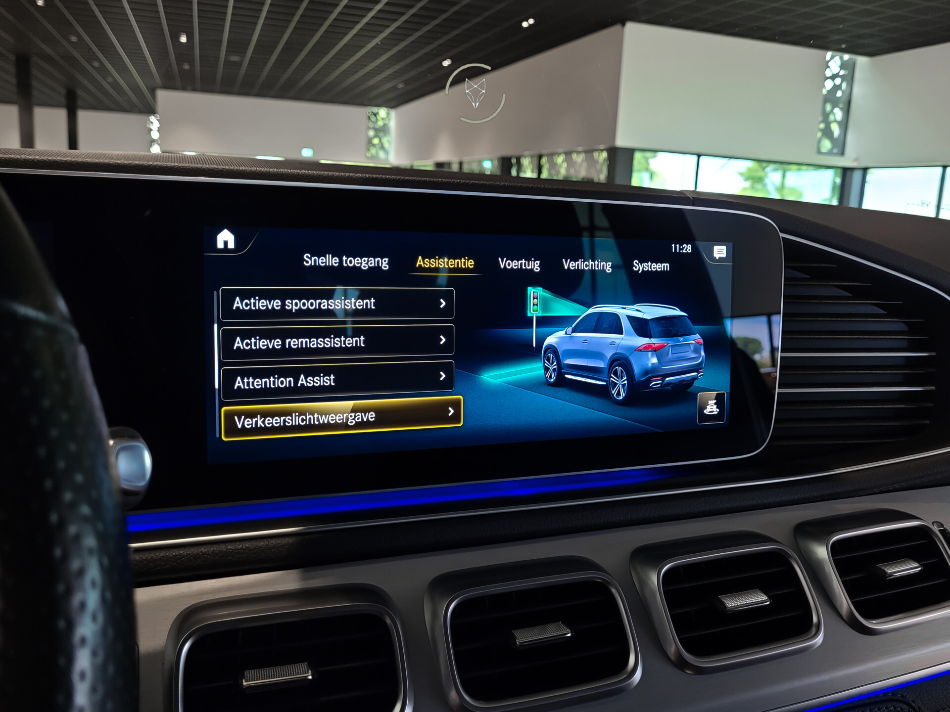 Mercedes-Benz GLE 400 d 4-M AMG Night | Luchtvering | Panorama | HUD | Standkachel | Burmester | Trekhaak | 22" Foto 21