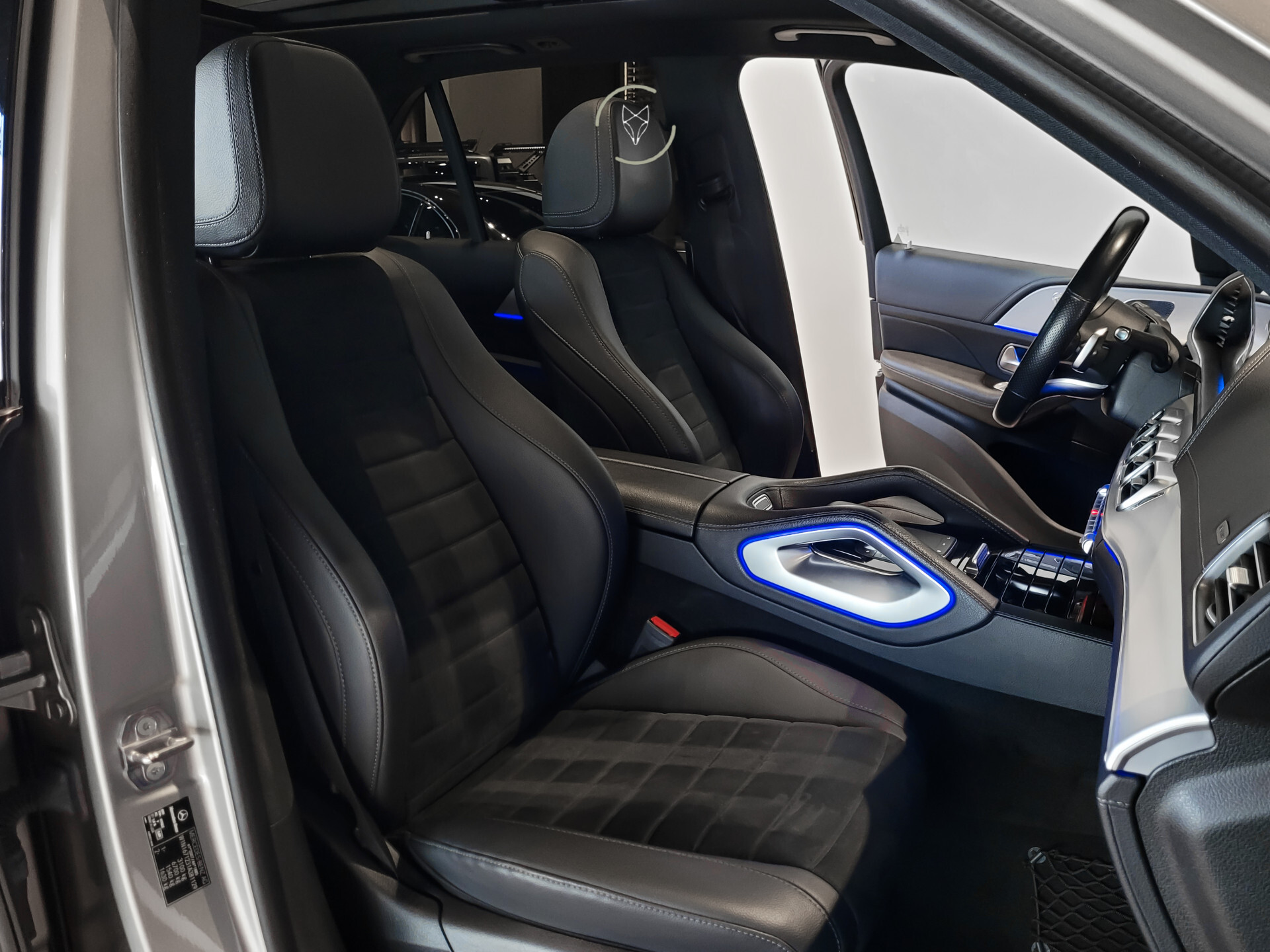 Mercedes-Benz GLE 400 d 4-M AMG Night | Luchtvering | Panorama | HUD | Standkachel | Burmester | Trekhaak | 22" Foto 6