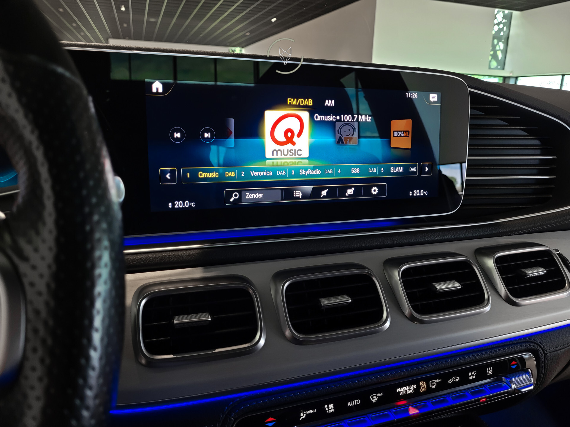 Mercedes-Benz GLE 400 d 4-M AMG Night | Luchtvering | Panorama | HUD | Standkachel | Burmester | Trekhaak | 22" Foto 9