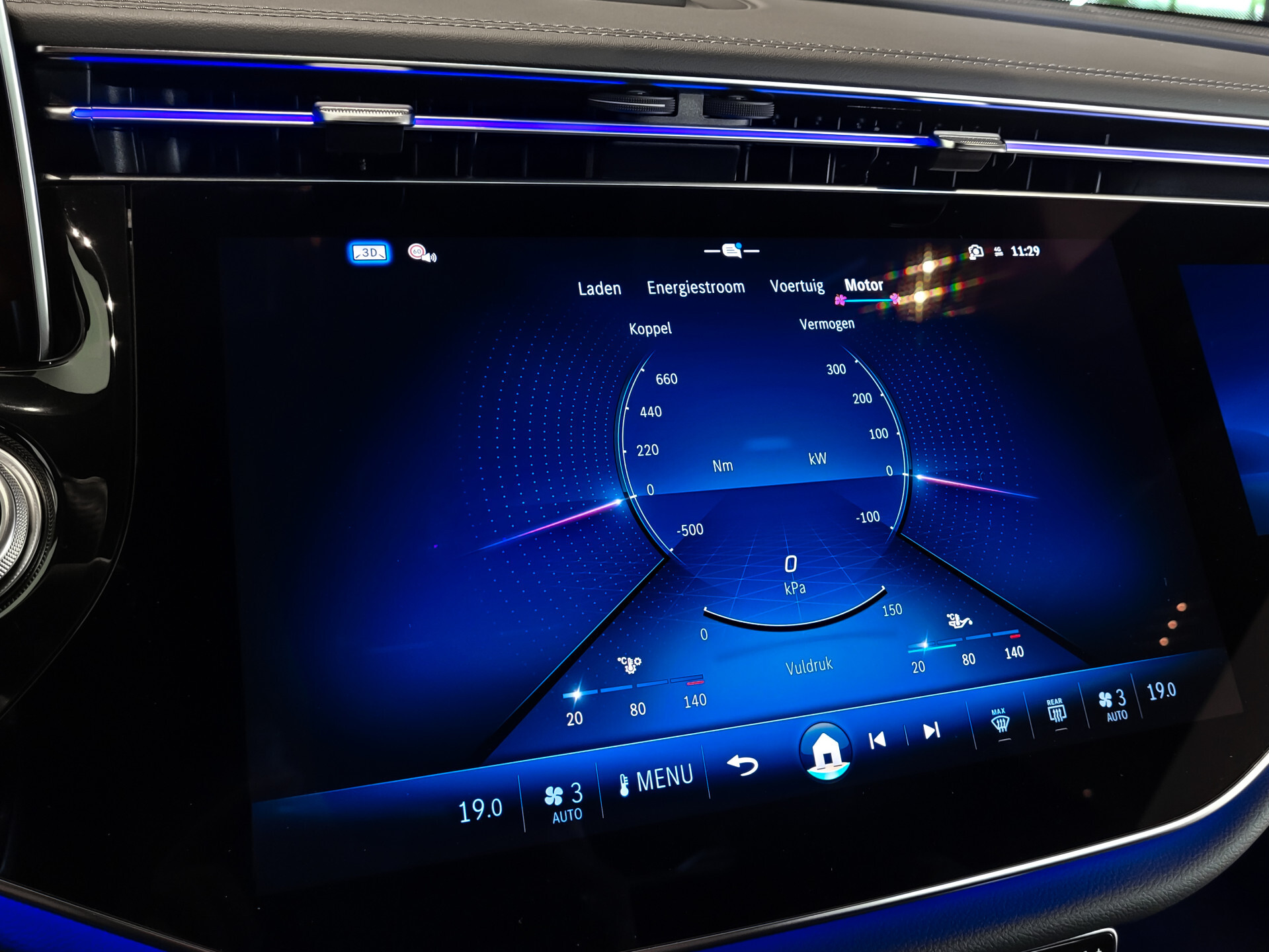 Mercedes-Benz E-Klasse 400 e 4-M AMG Luchtvering | Achterasbesturing | Superscreen | Keyless | Stoelkoeling | HUD | Digital Light Foto 29