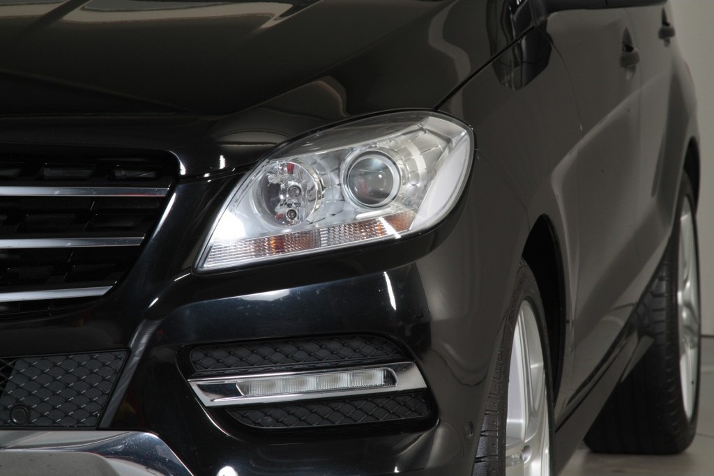 Mercedes-Benz M-Klasse 350 Bluetec 4-M Luchtvering/Comand/Dak/21"AMG/Trekhaak Aut7 Foto 18