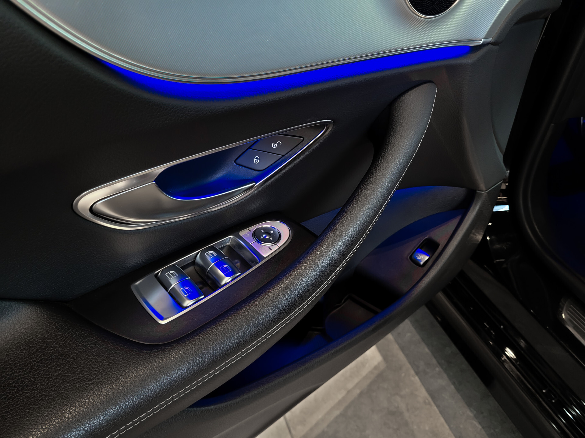 Mercedes-Benz E-Klasse Coupé 200 AMG Night | Panorama | Widescreen | Camera | Carplay | Ambient | New Service Aut9 Foto 12