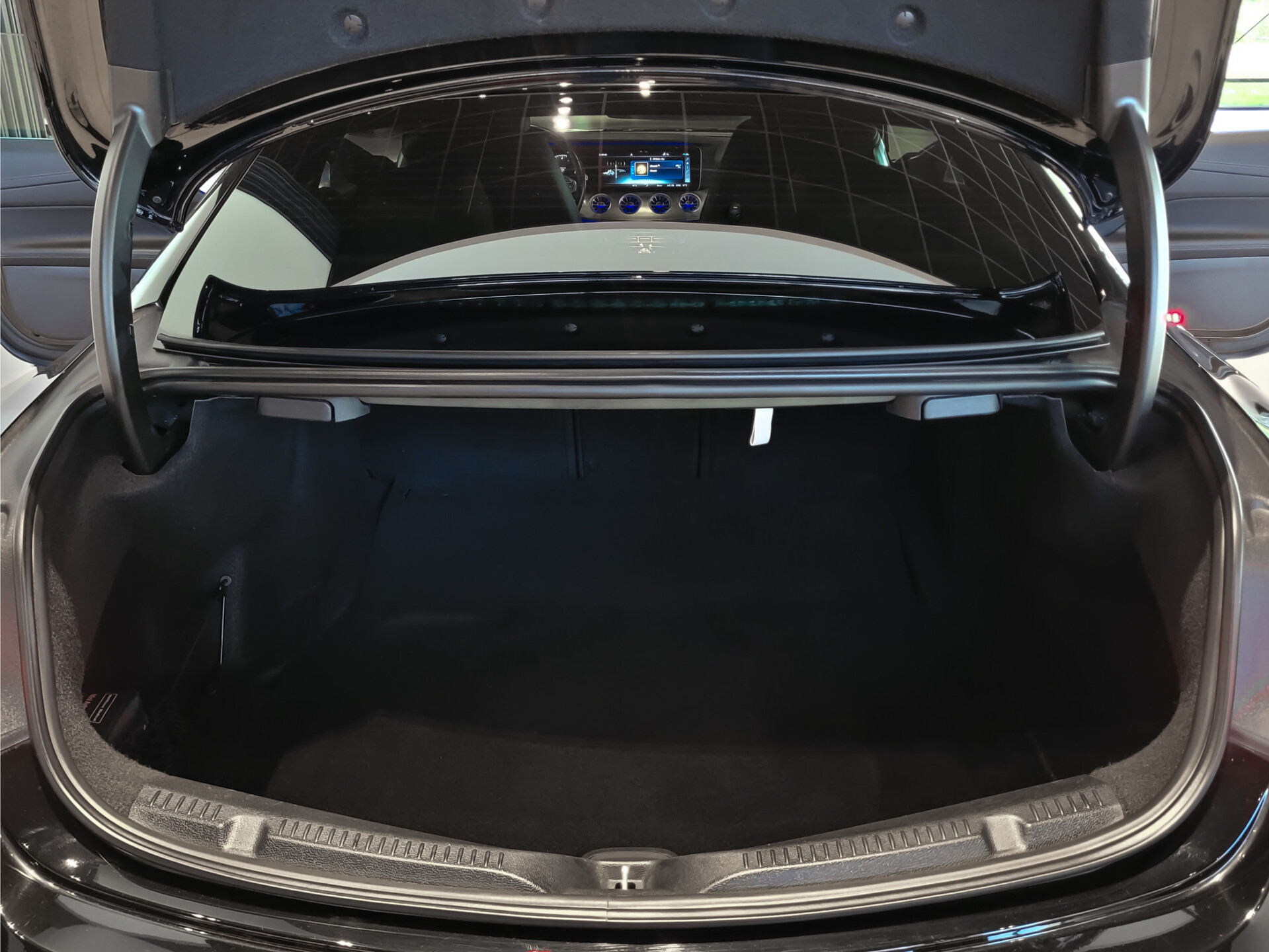 Mercedes-Benz E-Klasse Coupé 200 AMG Night | Panorama | Widescreen | Camera | Carplay | Ambient | New Service Aut9 Foto 27