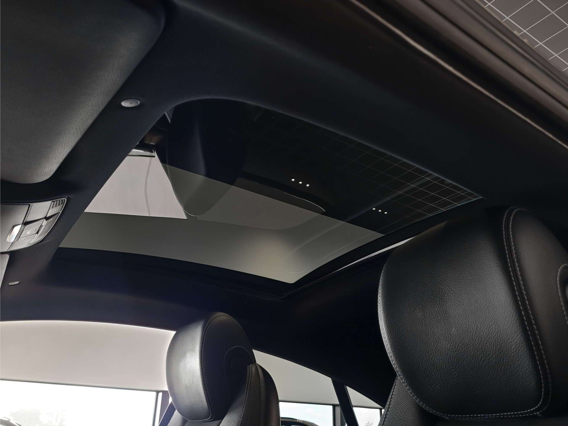 Mercedes-Benz E-Klasse Coupé 200 AMG Night | Panorama | Widescreen | Camera | Carplay | Ambient | New Service Aut9 Foto 28