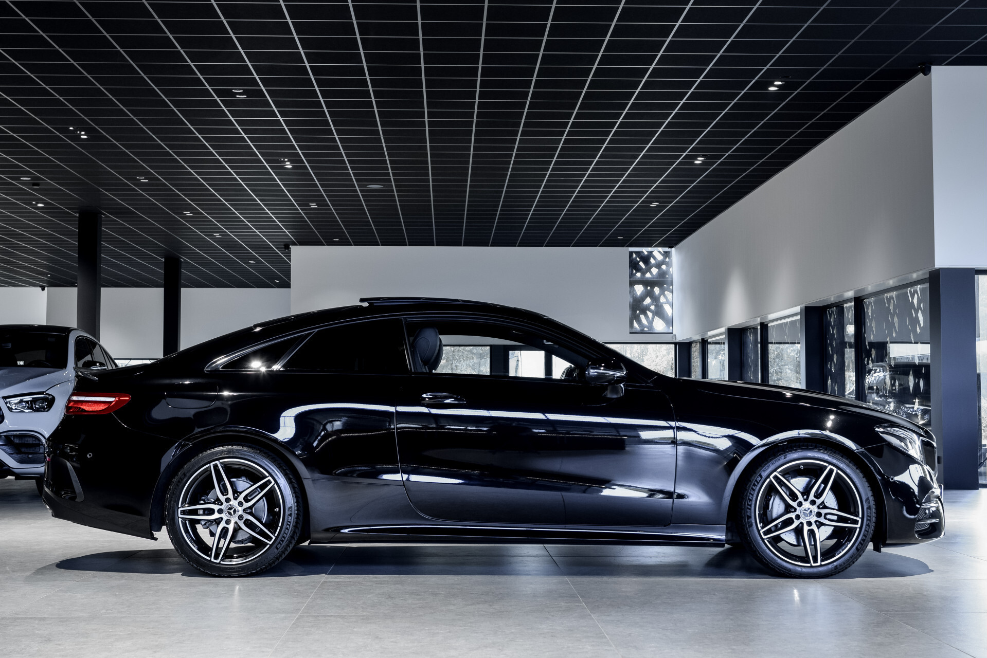 Mercedes-Benz E-Klasse Coupé 200 AMG Night | Panorama | Widescreen | Camera | Carplay | Ambient | New Service Aut9 Foto 3