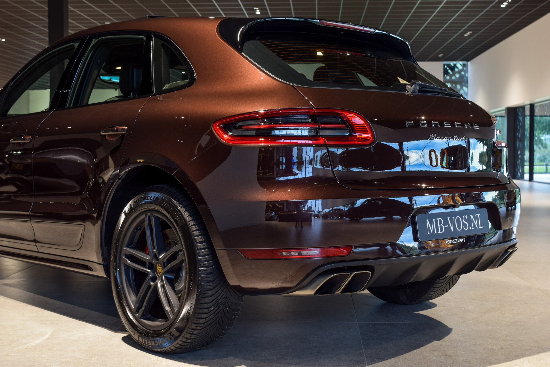 Porsche Macan 3.6 Turbo 400pk Luchtvering | Panorama | 18-voudige stoelen | Bose | 1ste eigenaar | NL Auto | Volleder | Glascoating Foto 33