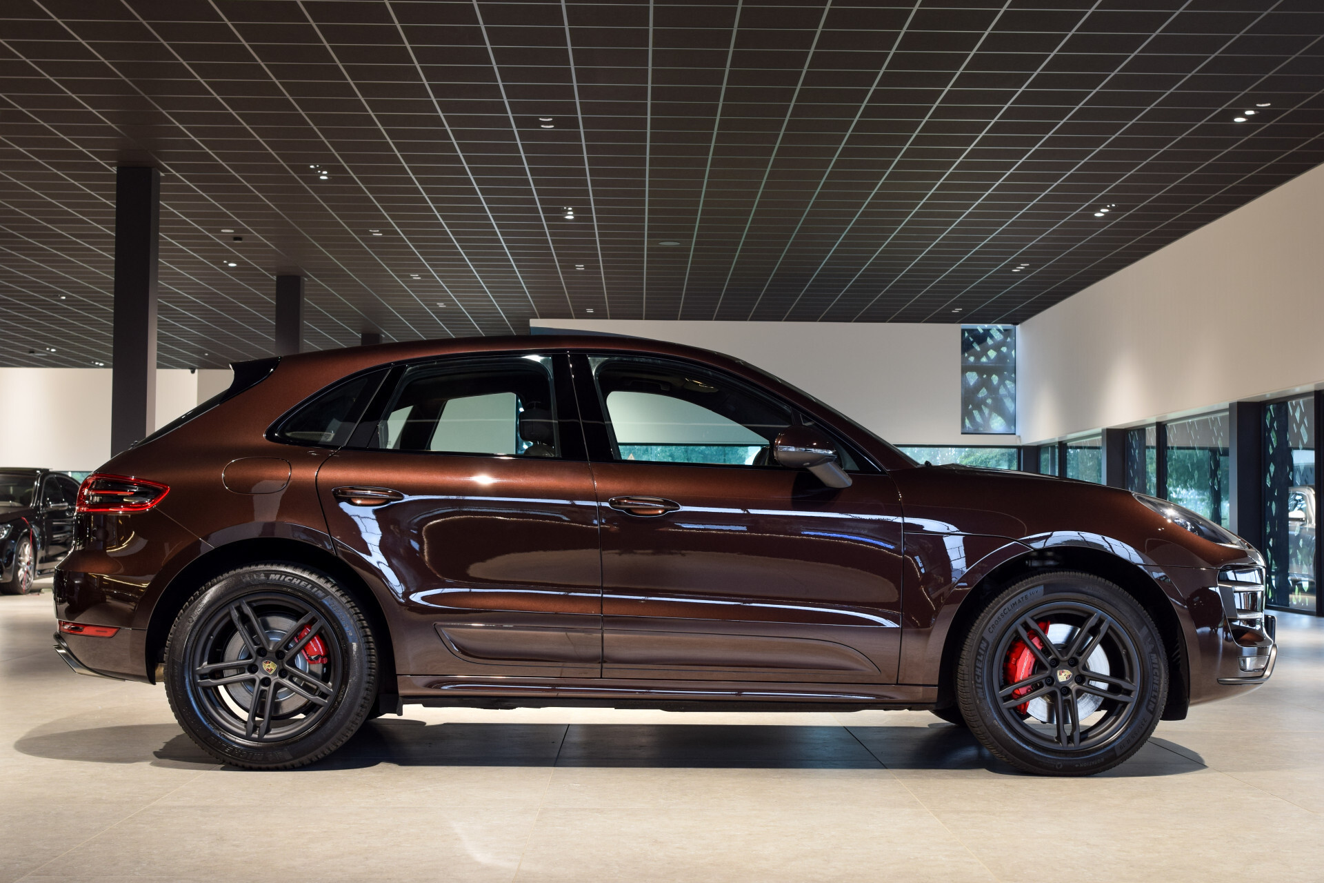 Porsche Macan 3.6 Turbo 400pk Luchtvering | Panorama | 18-voudige stoelen | Bose | 1ste eigenaar | NL Auto | Volleder | Glascoating Foto 7