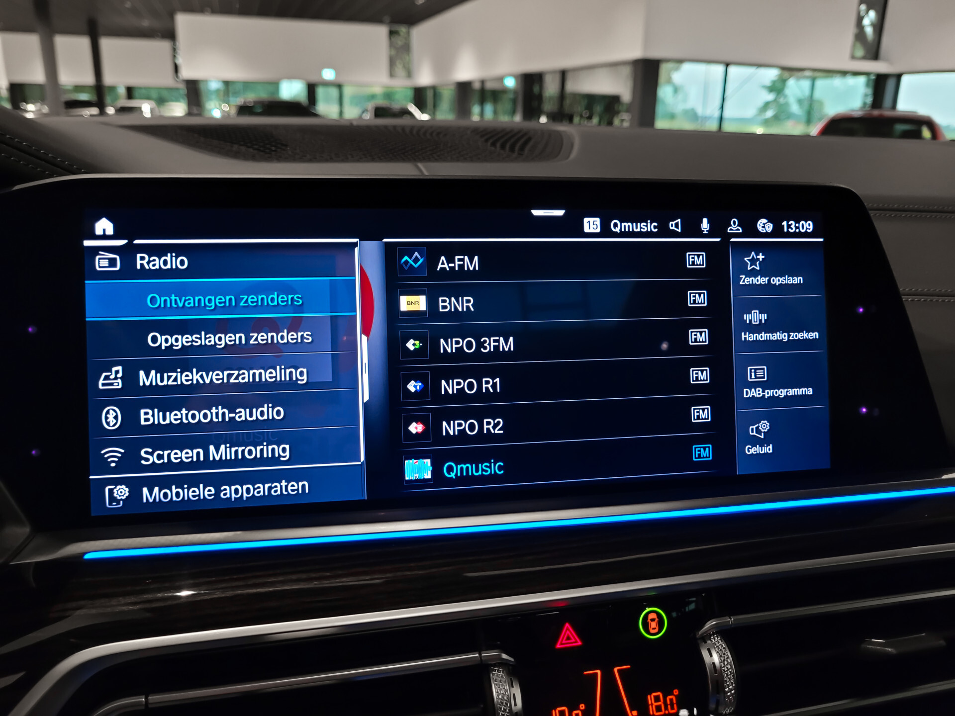 BMW X5 xDrive45e M Sport Active Steering | Luchtvering | ACC | Shadow | High Executive | Comfortacces | 22" | Harman-Kardon Foto 12