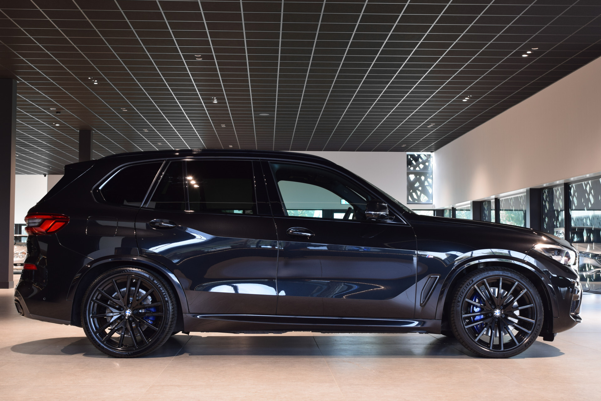 BMW X5 xDrive45e M Sport Active Steering | Luchtvering | ACC | Shadow | High Executive | Comfortacces | 22" | Harman-Kardon Foto 3