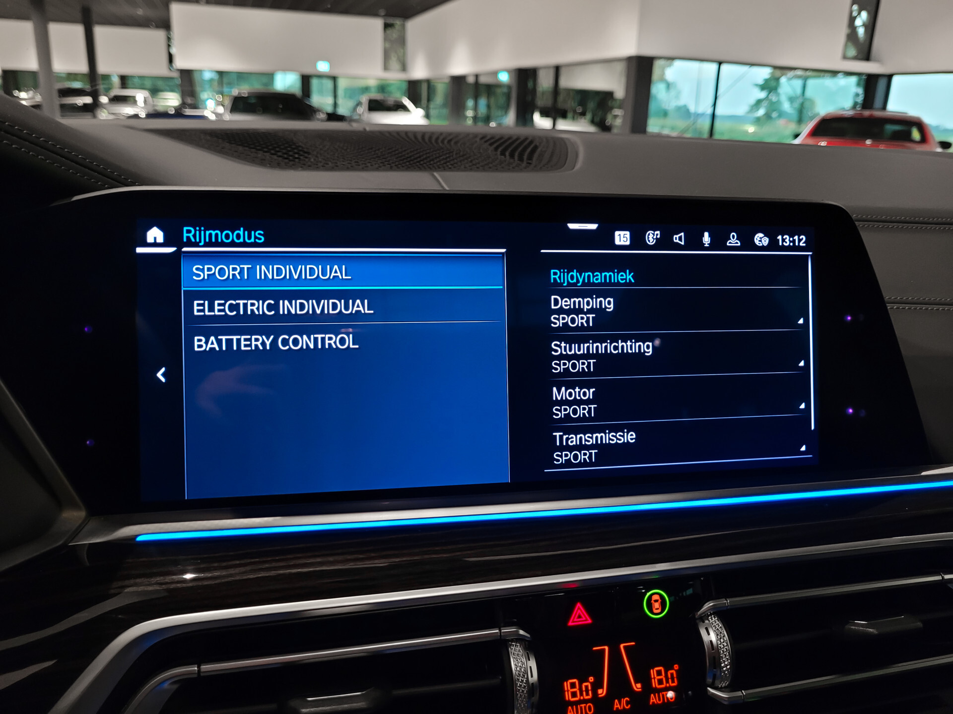 BMW X5 xDrive45e M Sport Active Steering | Luchtvering | ACC | Shadow | High Executive | Comfortacces | 22" | Harman-Kardon Foto 32