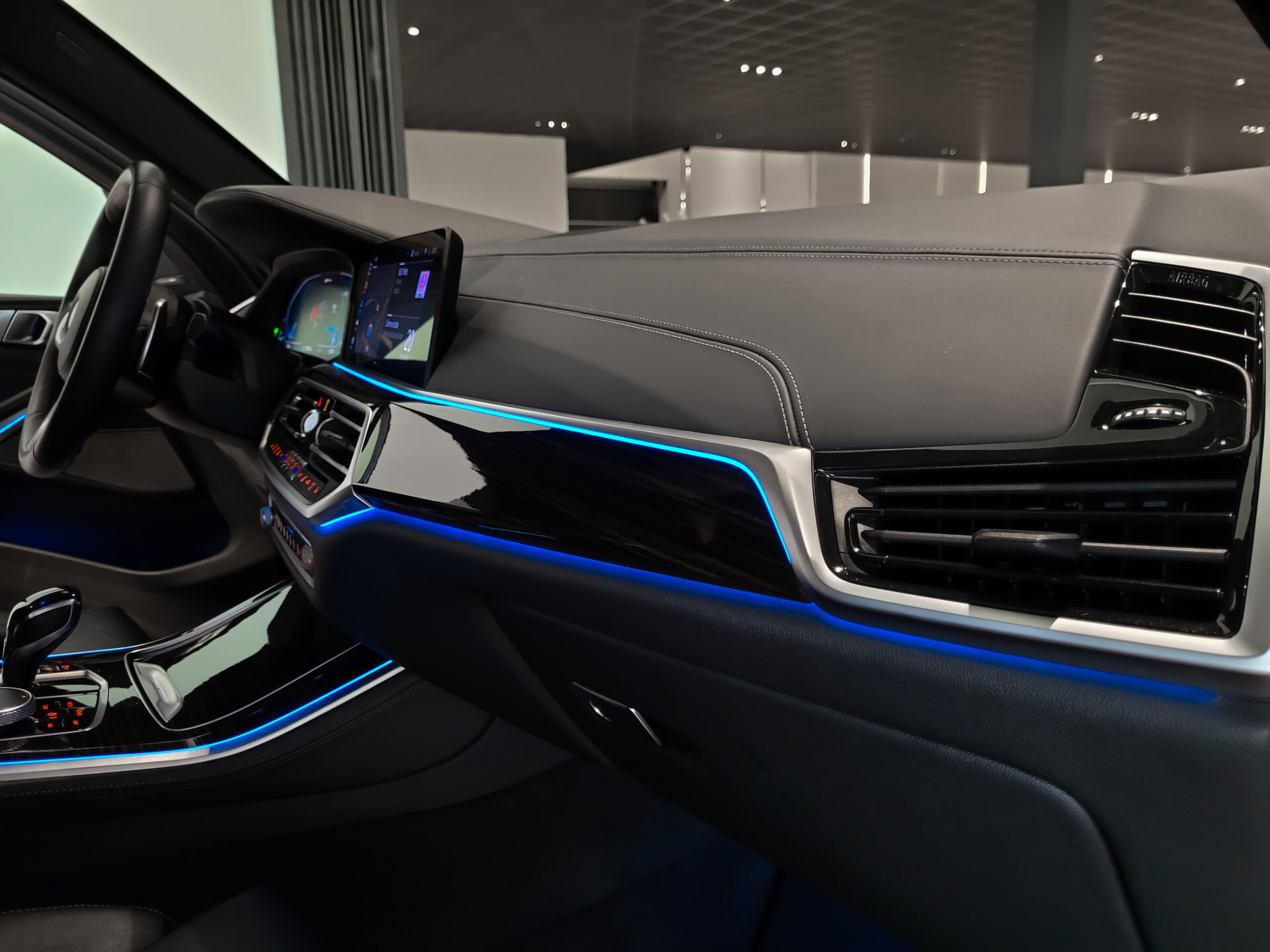 BMW X5 xDrive45e M Sport Active Steering | Luchtvering | ACC | Shadow | High Executive | Comfortacces | 22" | Harman-Kardon Foto 37