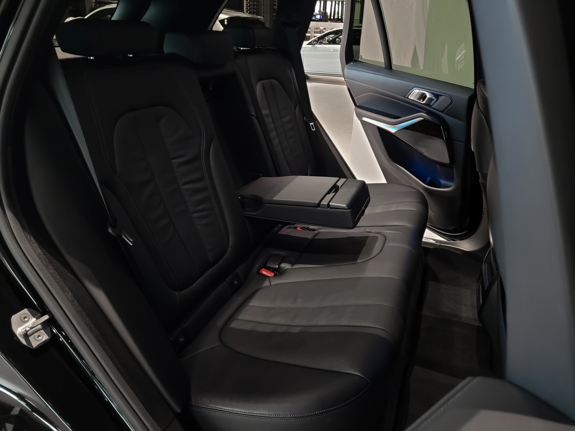 BMW X5 xDrive45e M Sport Active Steering | Luchtvering | ACC | Shadow | High Executive | Comfortacces | 22" | Harman-Kardon Foto 7