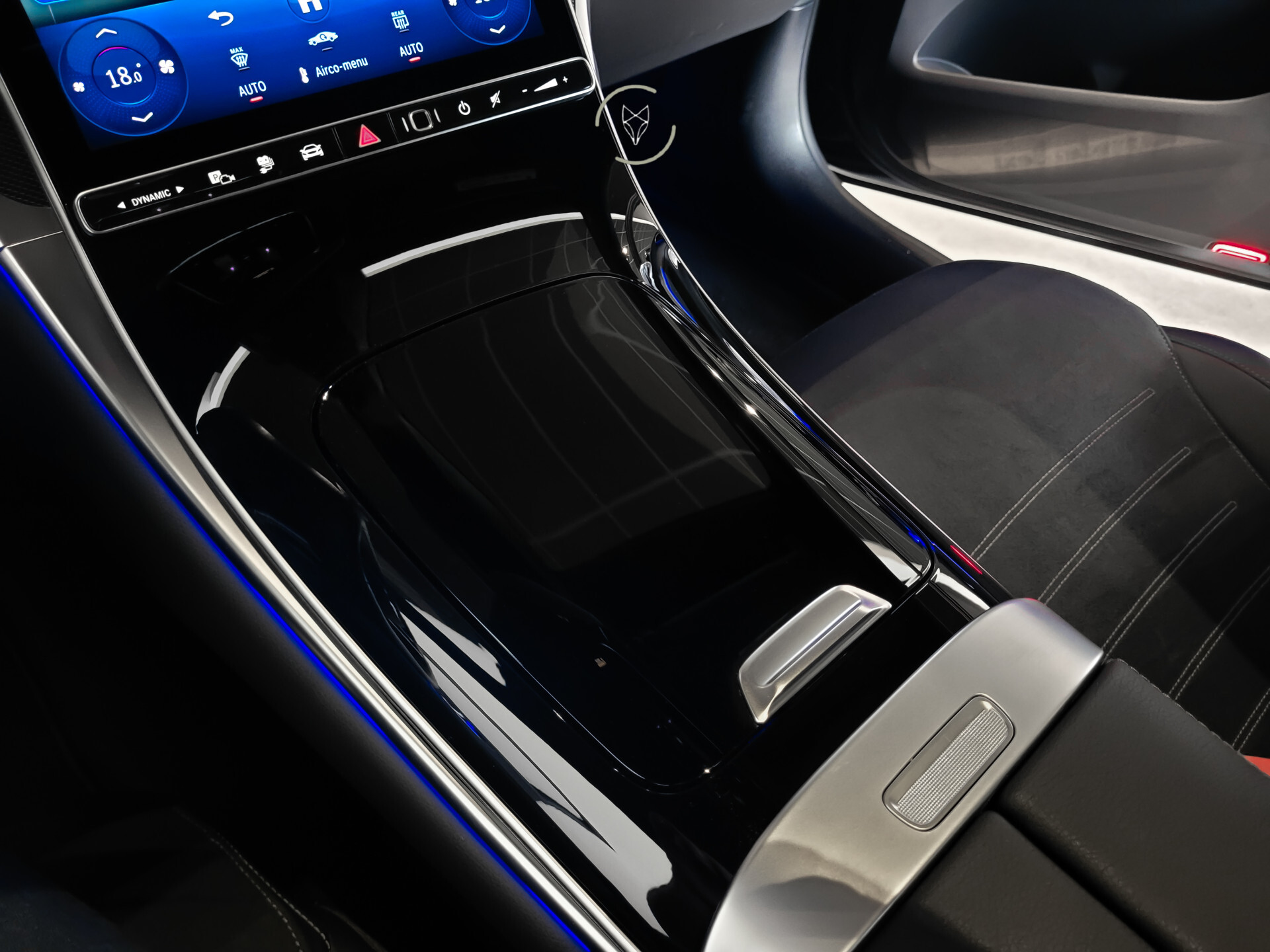 Mercedes-Benz GLC Coupé 300e 4-M AMG | Luchtvering | Achterassturing | ACC | Keyless | 360 | Mem | Burmester | Night | 20" | Night | Trekhaak | Premium Plus Foto 25