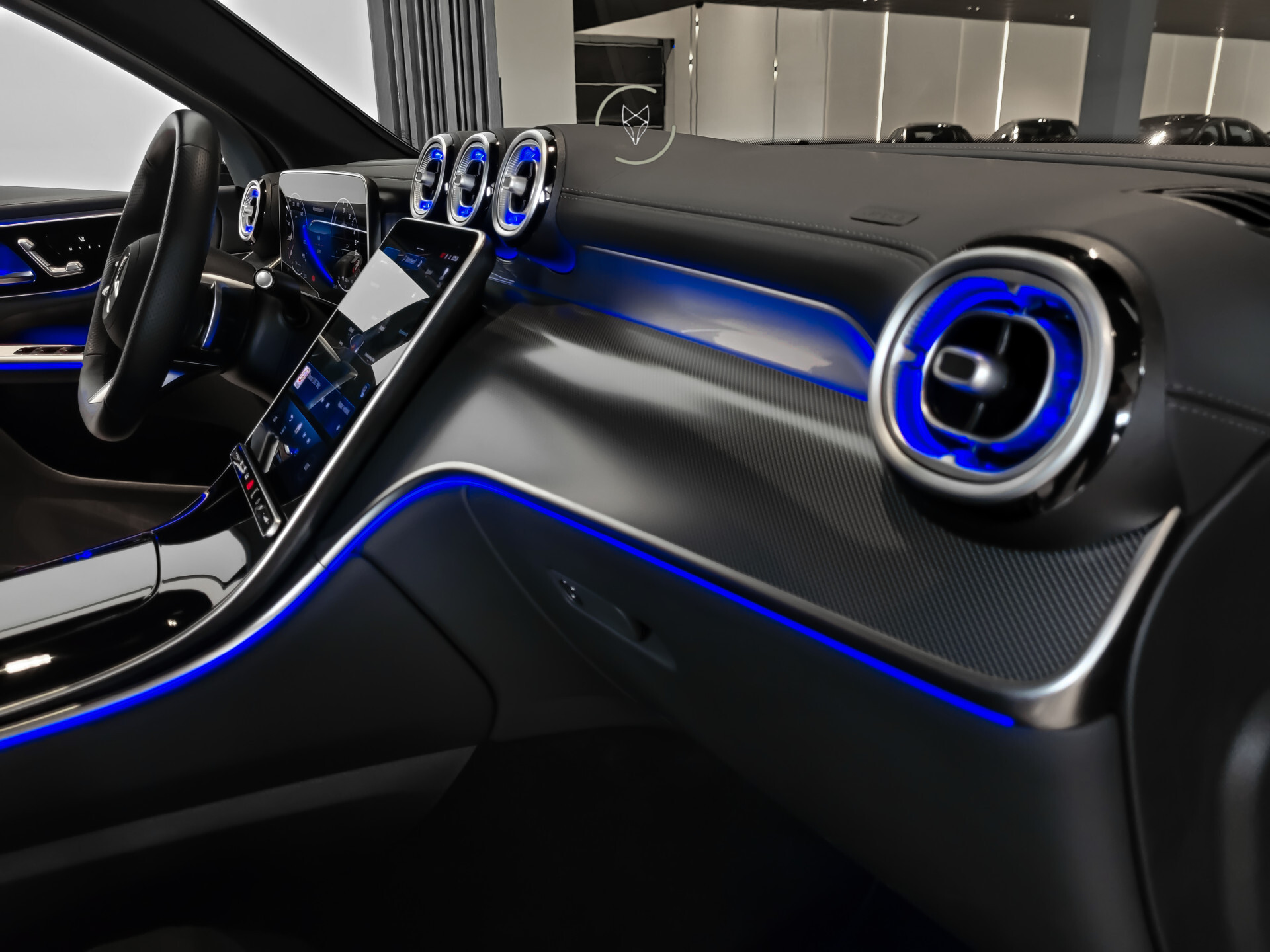 Mercedes-Benz GLC Coupé 300e 4-M AMG | Luchtvering | Achterassturing | ACC | Keyless | 360 | Mem | Burmester | Night | 20" | Night | Trekhaak | Premium Plus Foto 27