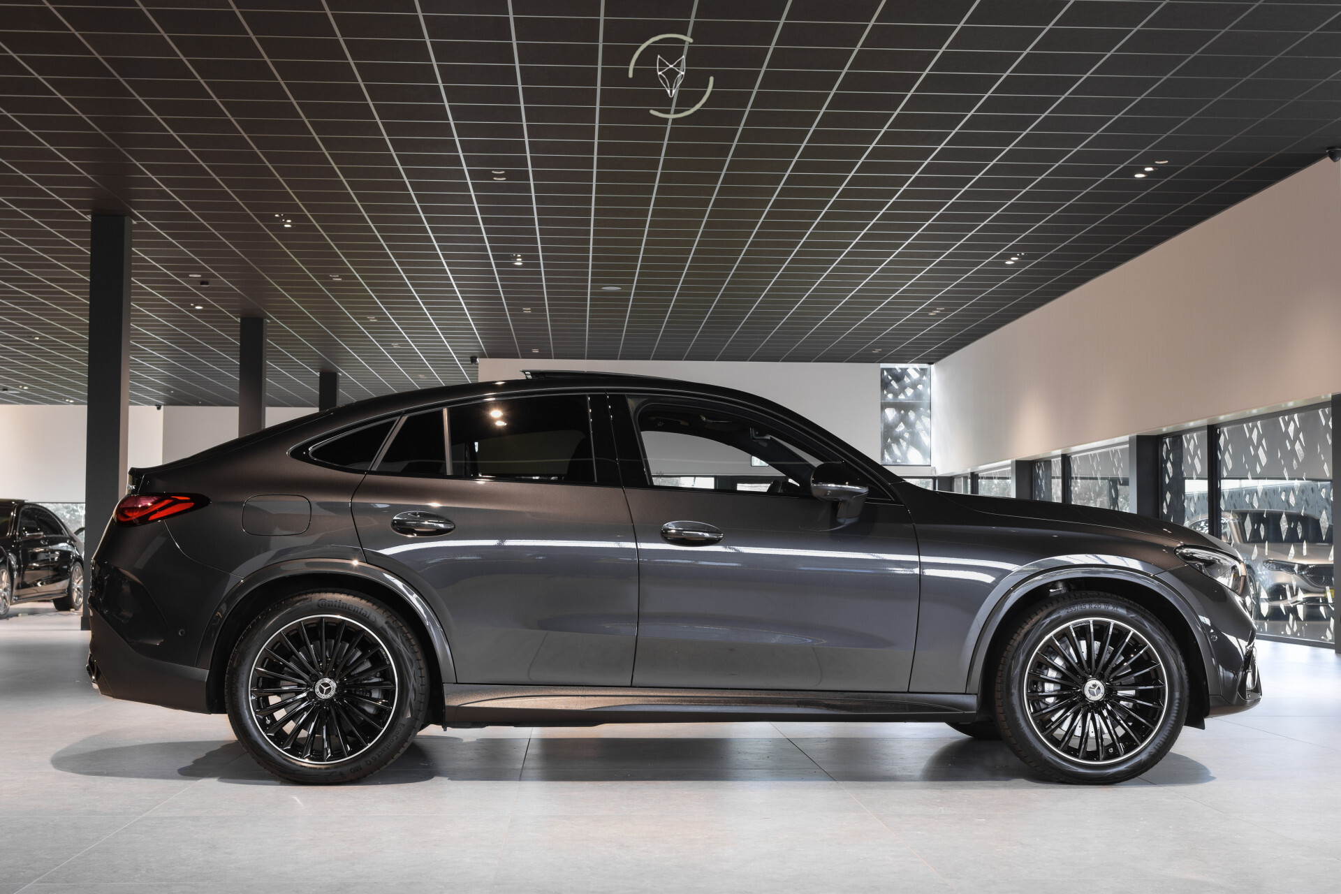 Mercedes-Benz GLC Coupé 300e 4-M AMG | Luchtvering | Achterassturing | ACC | Keyless | 360 | Mem | Burmester | Night | 20" | Night | Trekhaak | Premium Plus Foto 3
