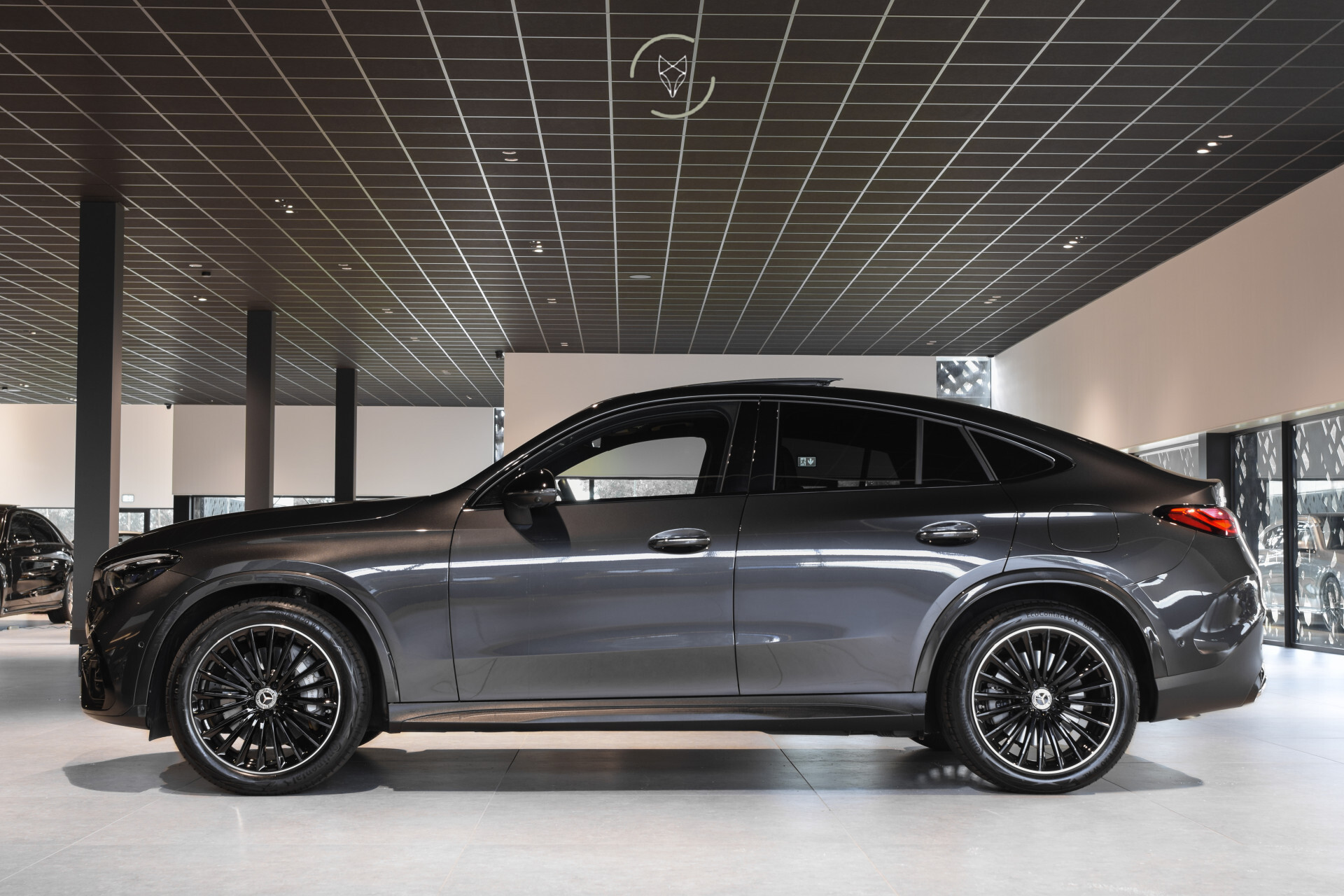 Mercedes-Benz GLC Coupé 300e 4-M AMG | Luchtvering | Achterassturing | ACC | Keyless | 360 | Mem | Burmester | Night | 20" | Night | Trekhaak | Premium Plus Foto 4
