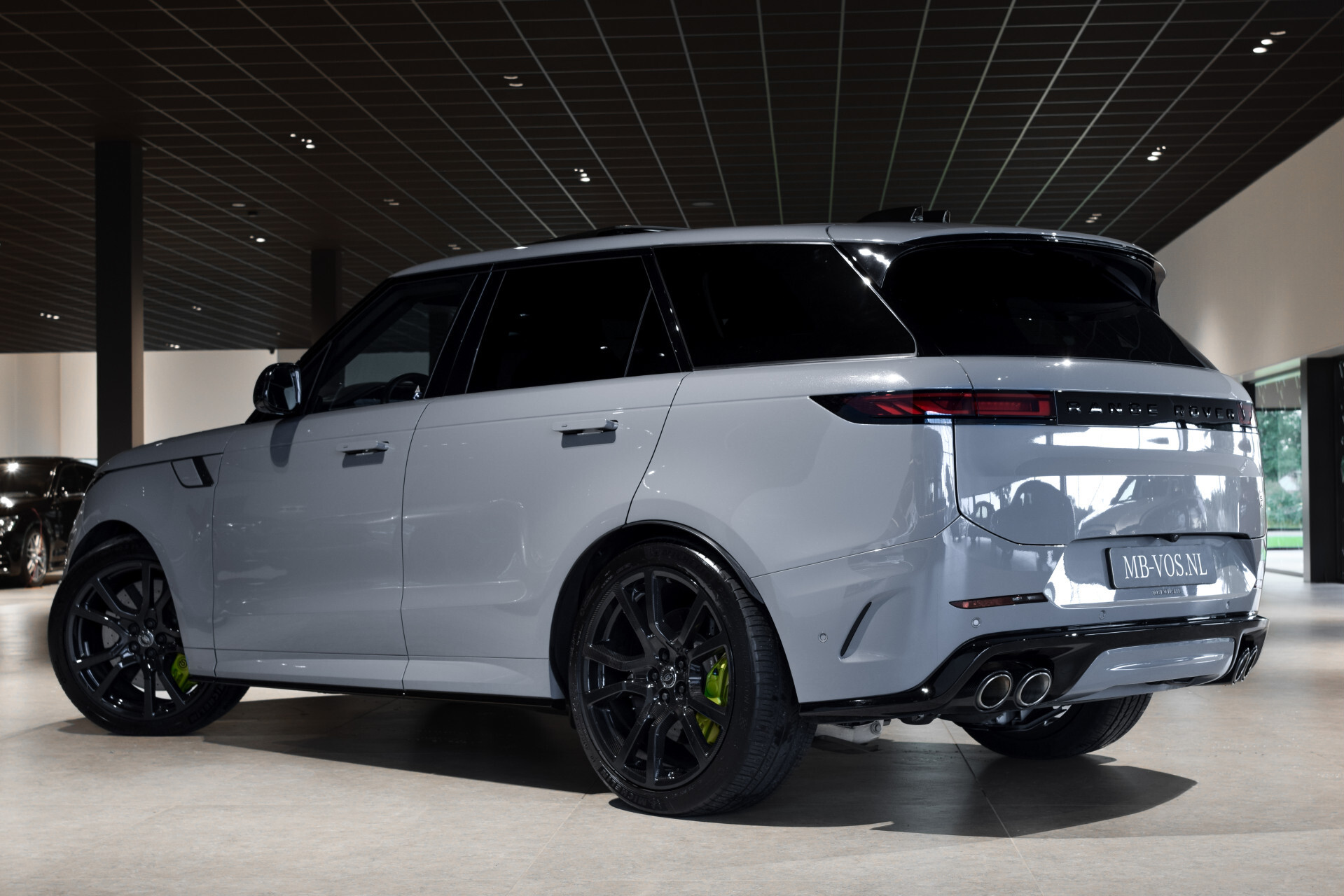Land Rover Range Rover Sport 4.4 P635 SV Edition Two | Carbon wheels | Ceramic Brakes | Meridian Signature | NL auto Foto 2