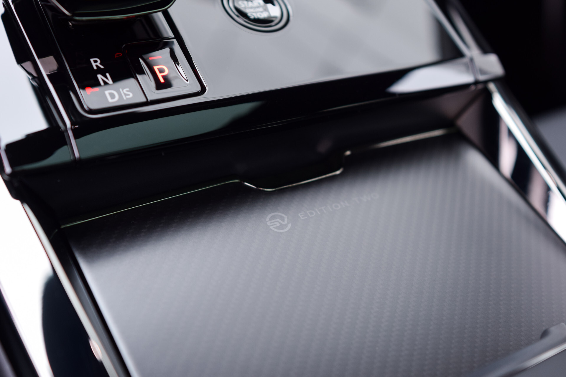 Land Rover Range Rover Sport 4.4 P635 SV Edition Two | Carbon wheels | Ceramic Brakes | Meridian Signature | NL auto Foto 35